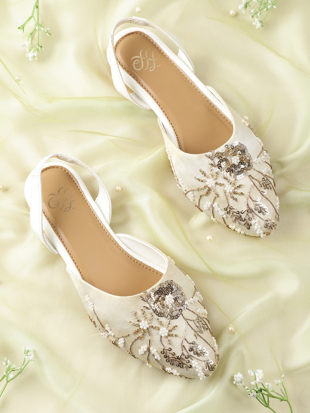 

House of Pataudi Women Off-White & Gold-Toned Beaded Handcrafted Pointed Toe Flats