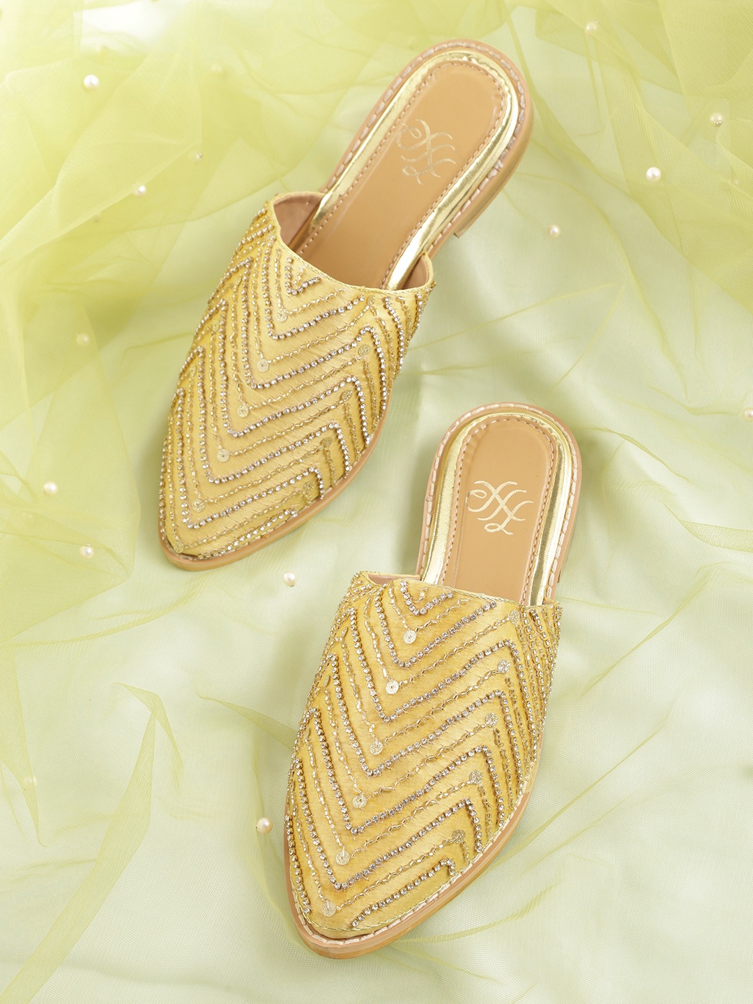 

House of Pataudi Women Beige & Gold-Toned Embellished Handcrafted Mules