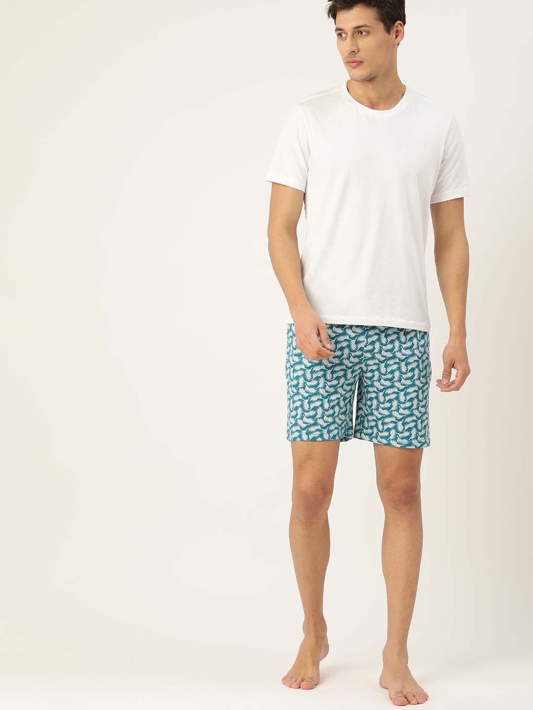 

ETC Men Teal & White Pure Cotton Printed Lounge Shorts