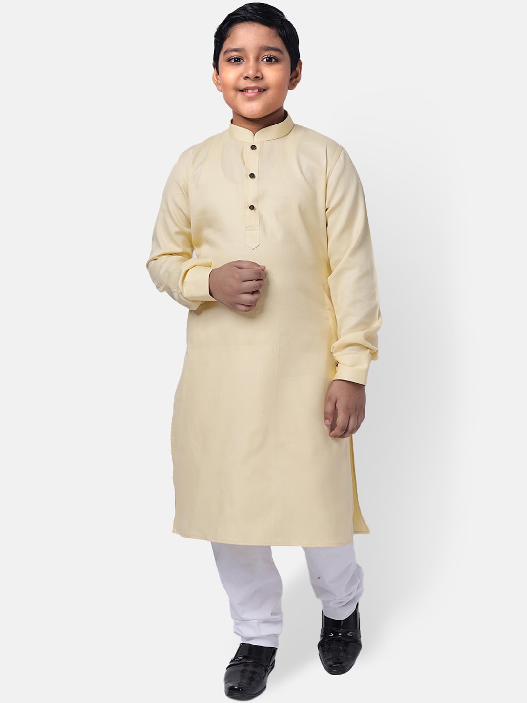 

NAMASKAR Boys Cream-Coloured Thread Work Kurta