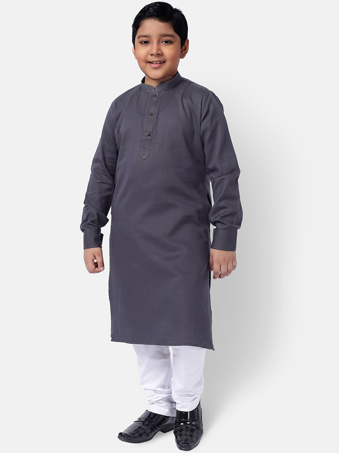 

NAMASKAR Boys Solid Cotton Kurta, Grey
