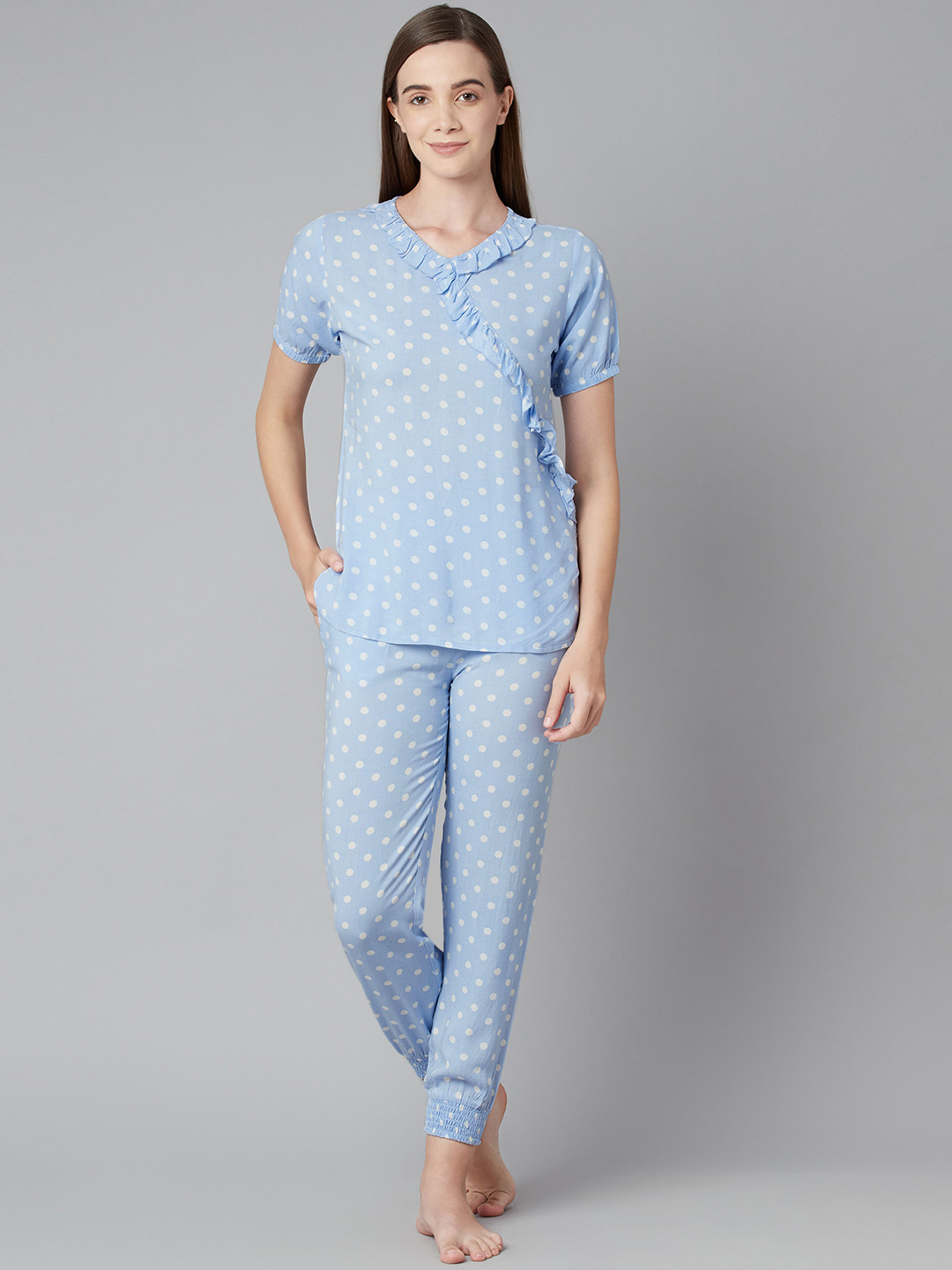 

RUNWAYIN Women Blue & White Printed Night suit
