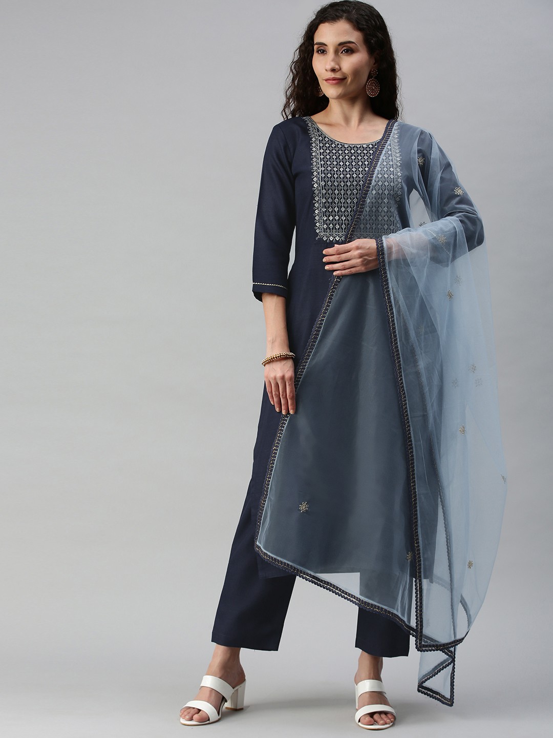 

SheWill Women Blue Ethnic Motifs Yoke Design Regular Thread Work Kurta with Palazzos & With Dupatta