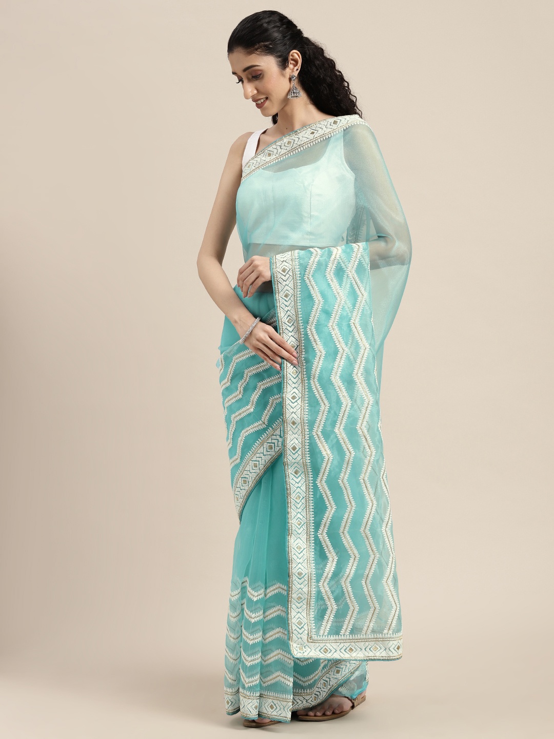 

VASTRANAND Sea Green & White Embroidered Organza Saree