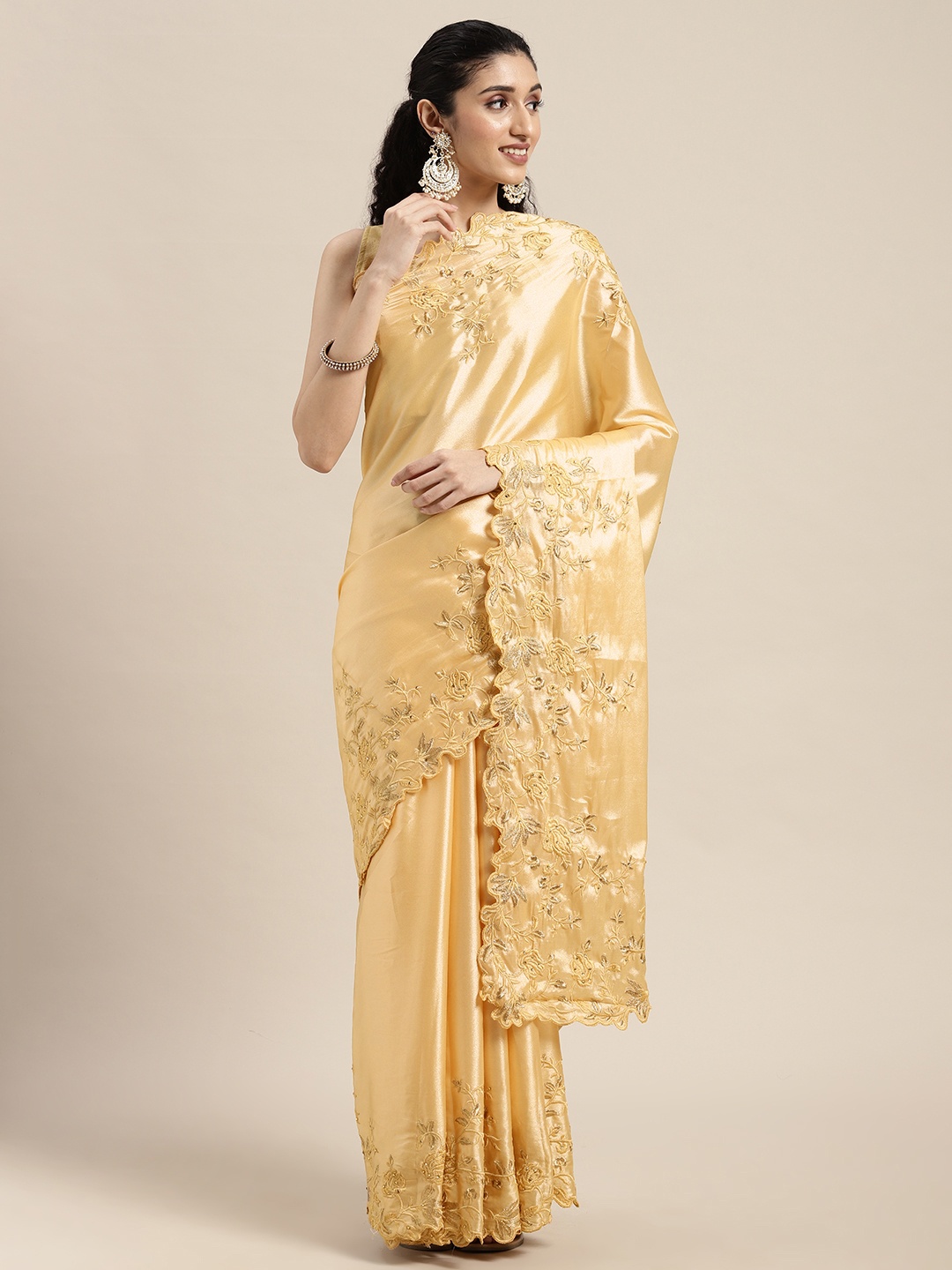 

VASTRANAND Cream-Coloured Floral Embroidered Satin Saree