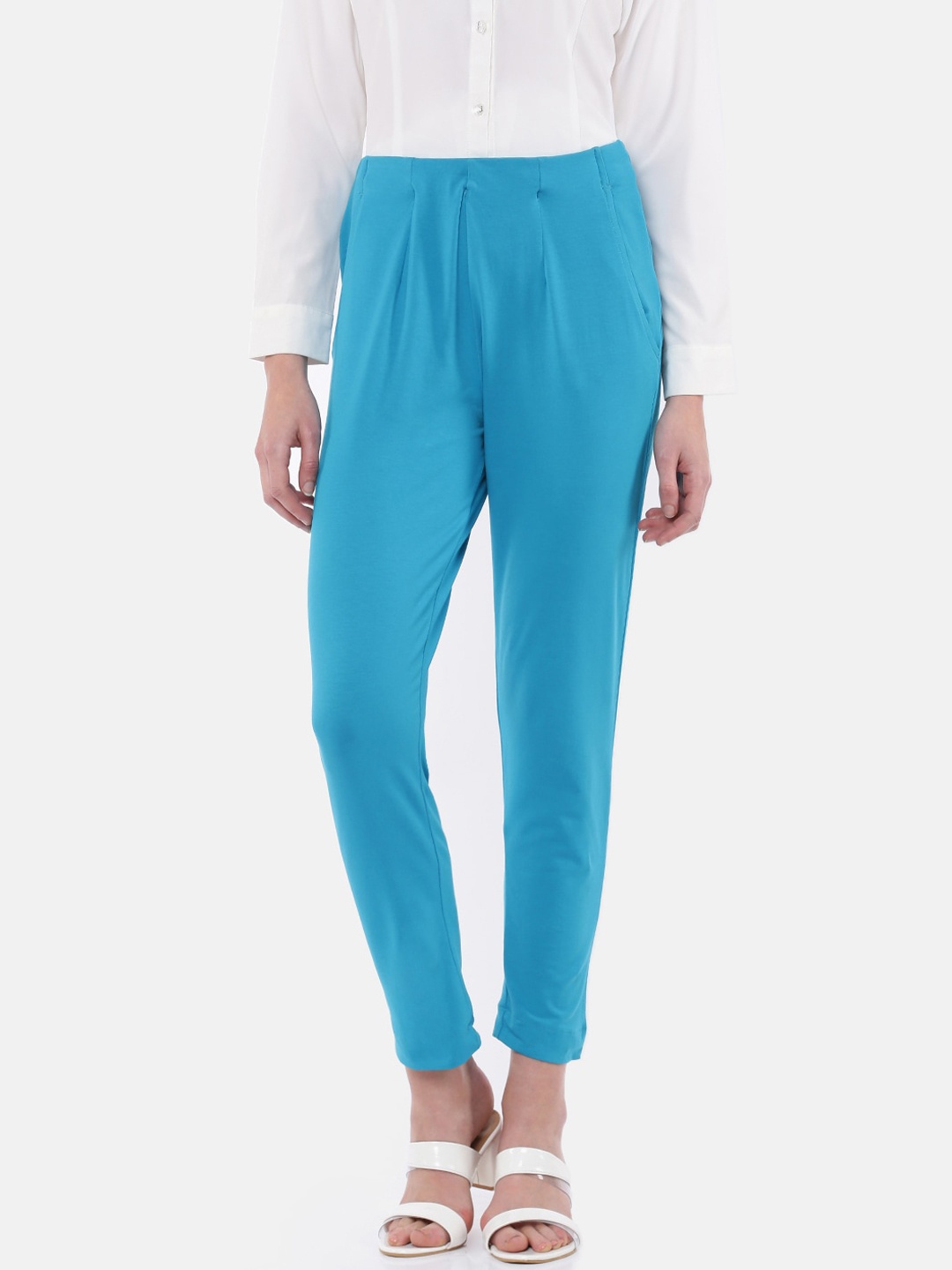 

De Moza Women Blue Straight Fit Pleated Trousers