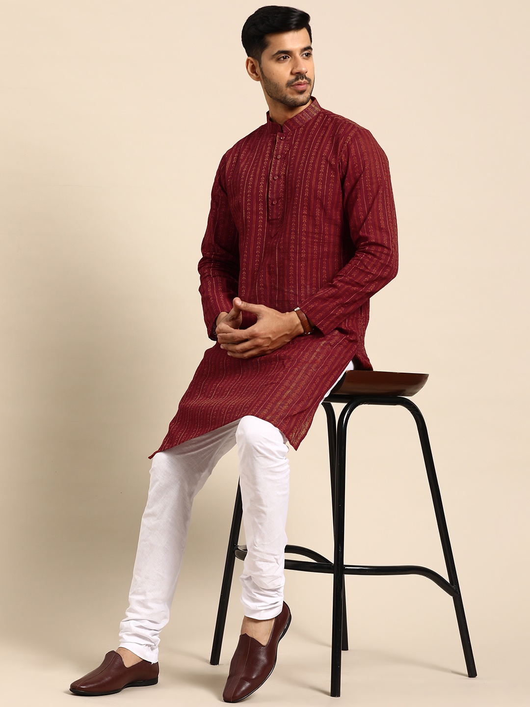

Anouk Men Maroon Printed Regular Pure Cotton Kurta with Churidar