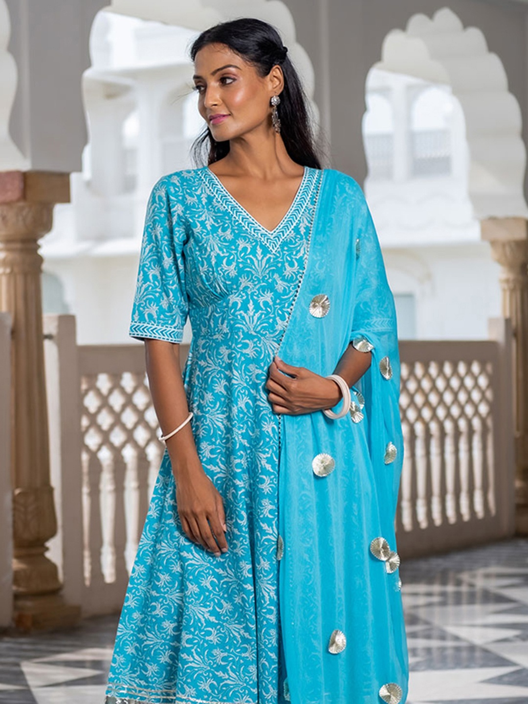 

Jaipur Kurti Women Turquoise Blue Floral Printed Regular Kurta With Trousers & Dupatta