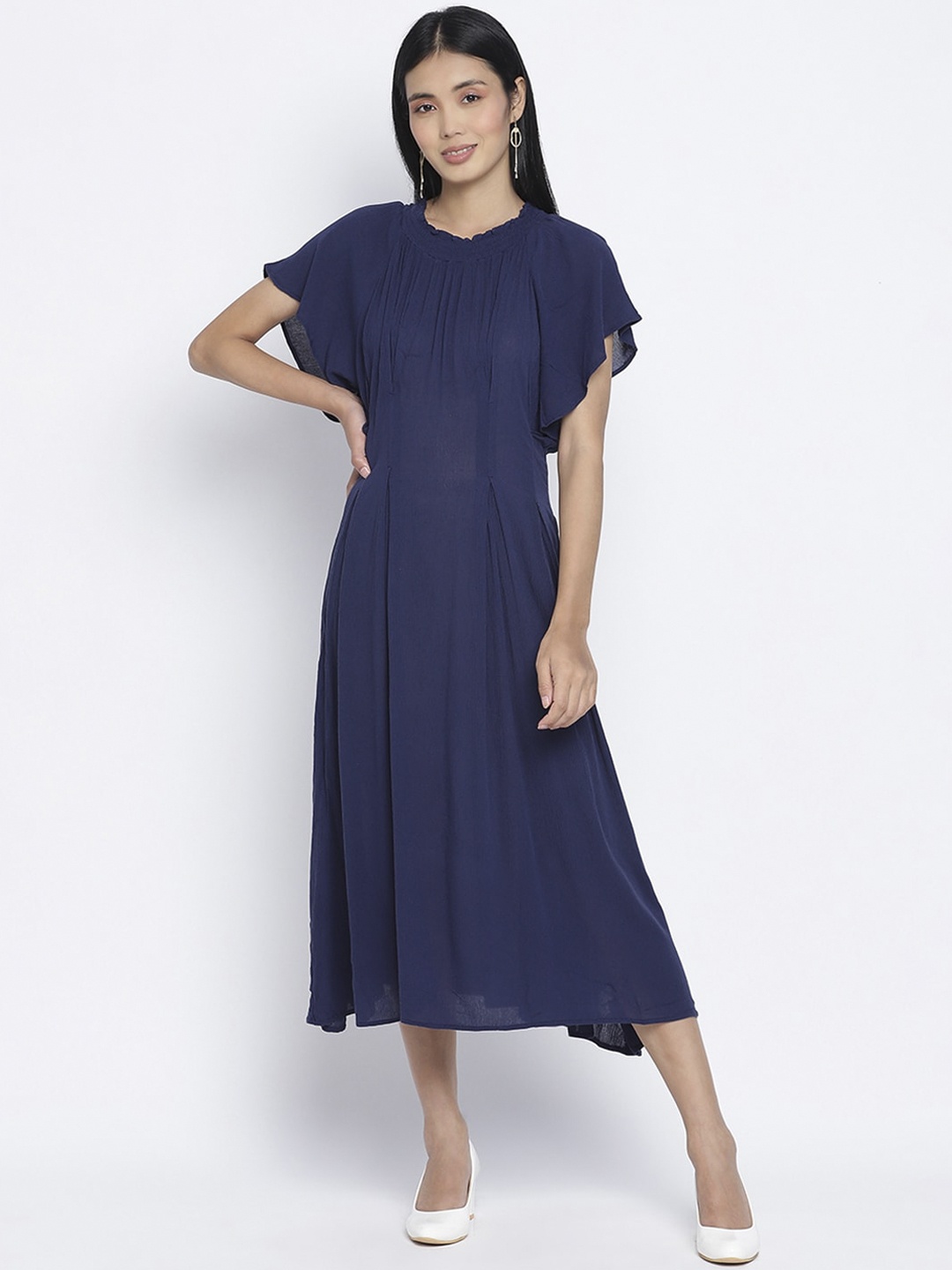 

Oxolloxo Women Navy Blue Crepe Midi Dress