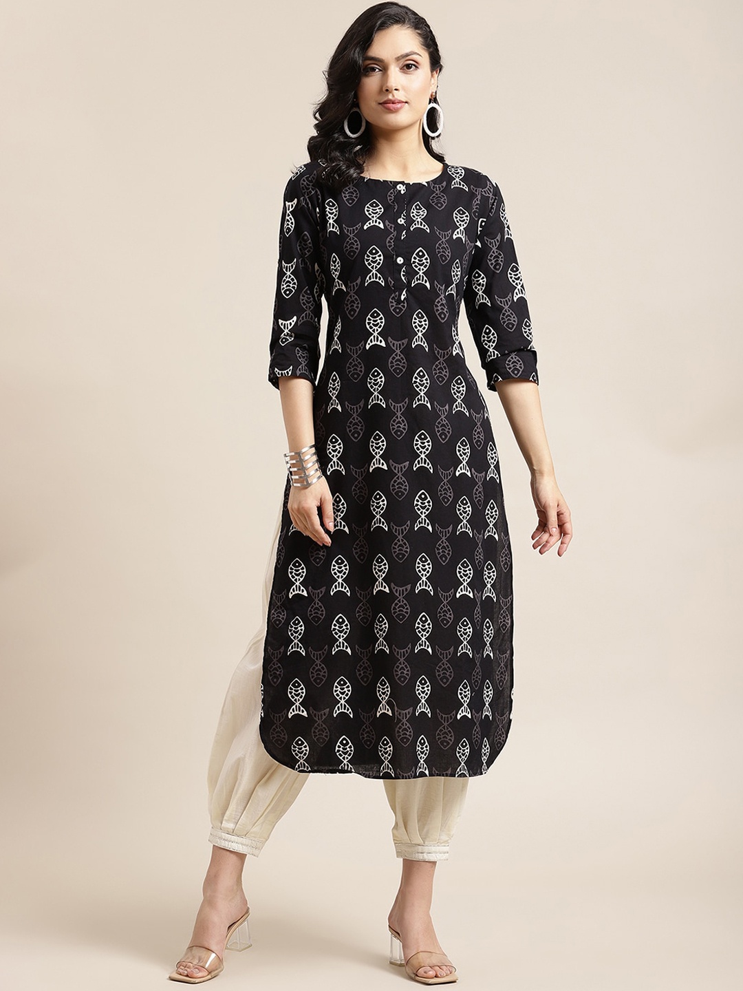 

Varanga Women Black And White Ethnic Motifs Cotton Printed Kurta
