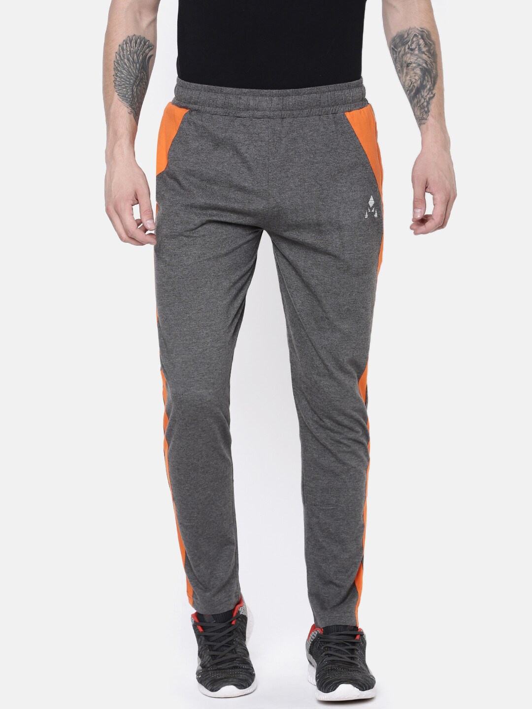 

ACTIMAXX Men Charcoal Grey Solid Pure Cotton Track Pant With Side Stripes