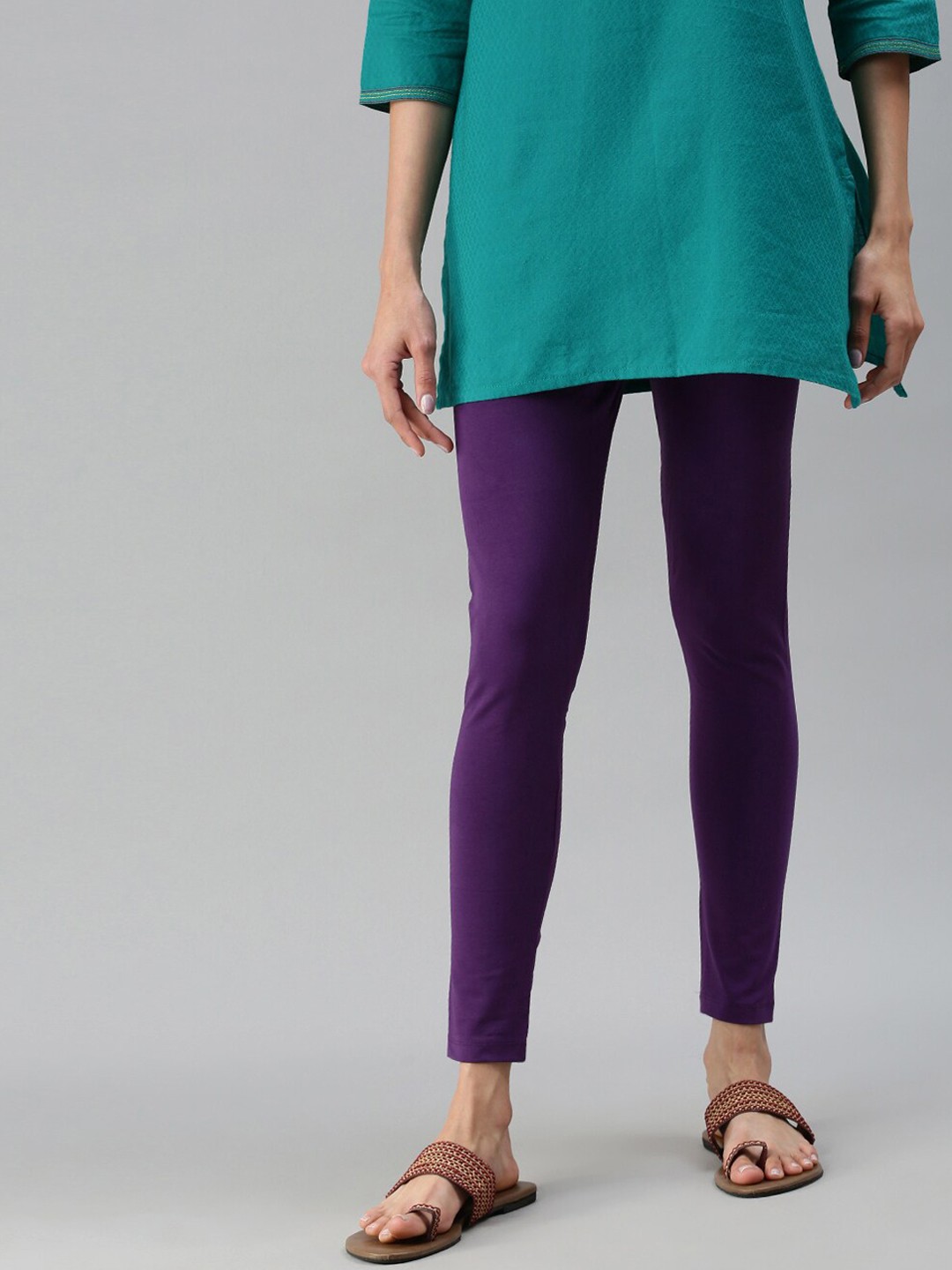 

De Moza Women Purple Solid Ankle-Length Leggings