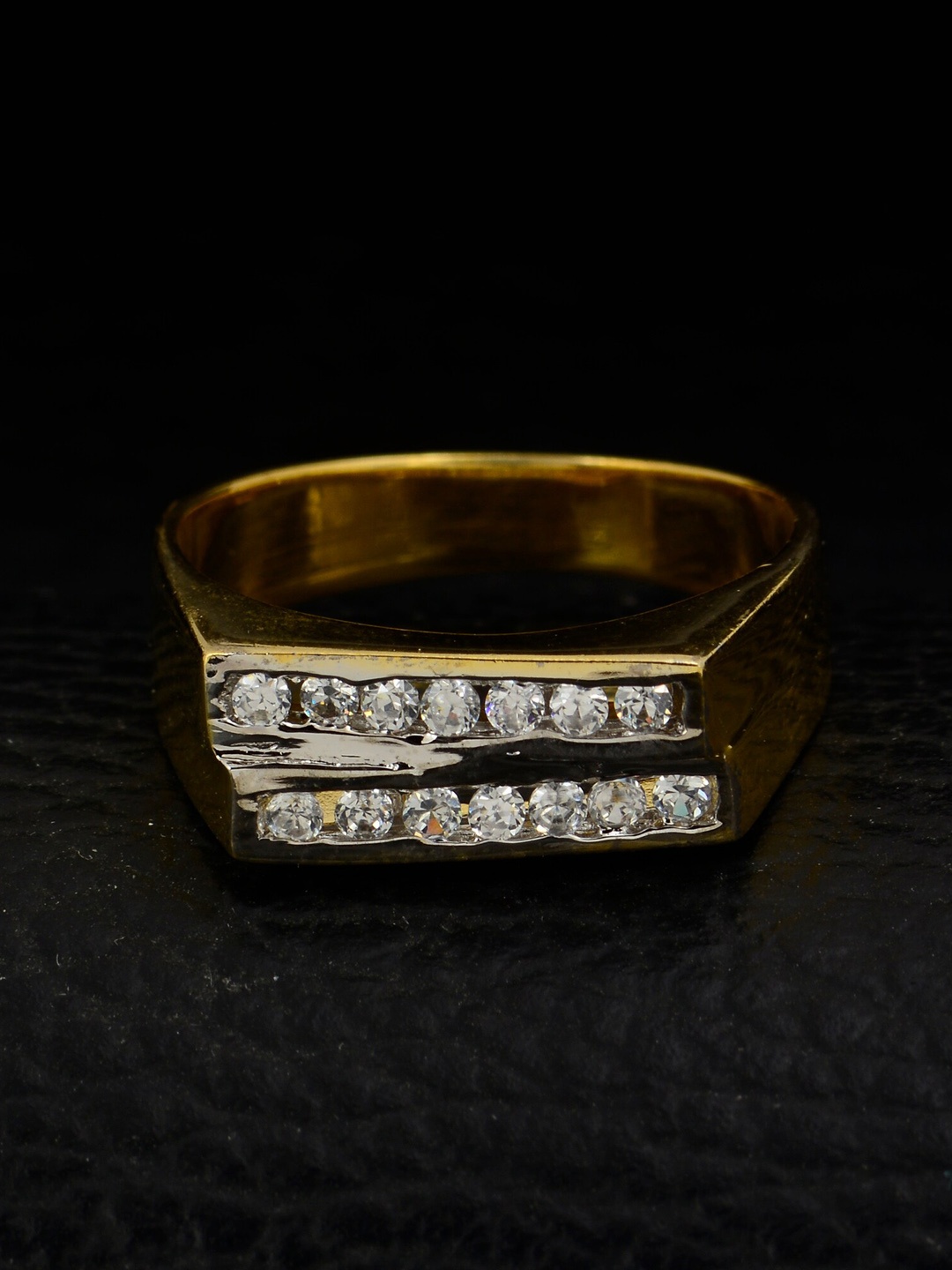 

Silgo Gold-Plated White Stone-Studded Finger Ring