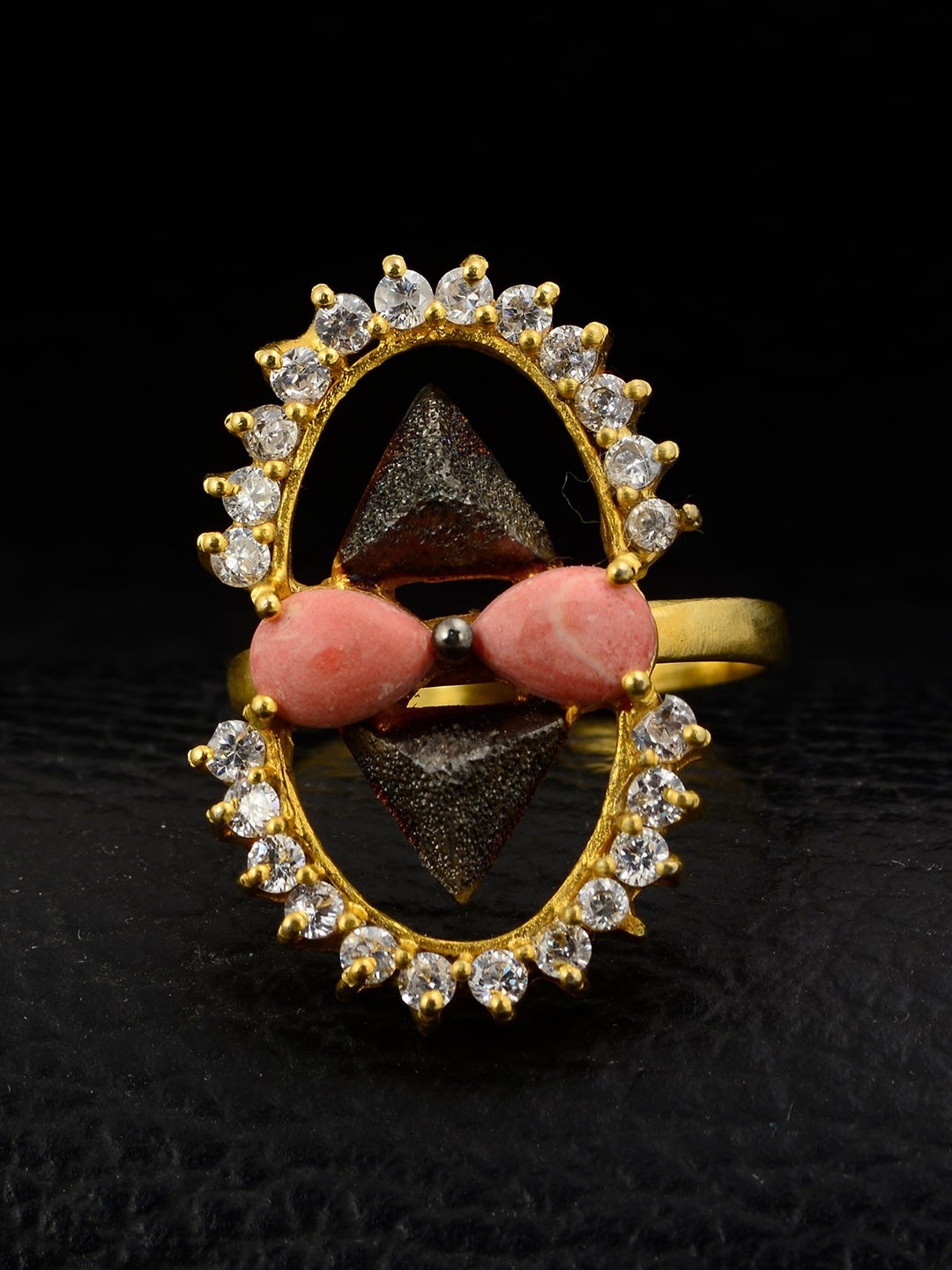 

Silgo Gold-Plated White & Peach-Coloured Stone-Studded Finger Ring