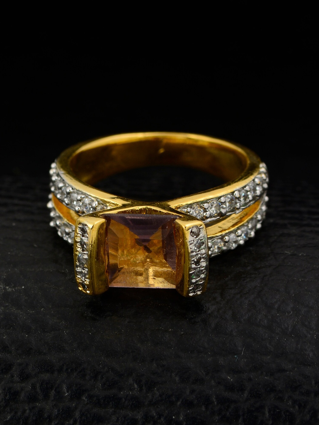 

Silgo Gold-Plated Brown & White Stone-Studded Finger Ring