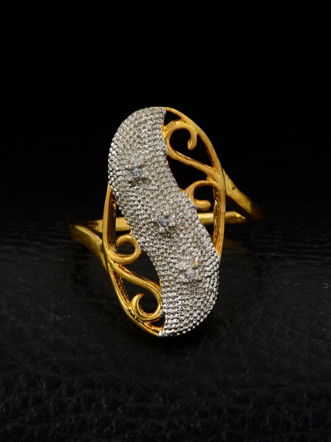 

Silgo Gold-Plated White Stone Studded Finger Ring