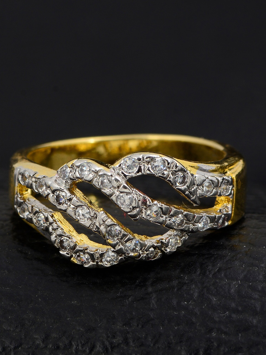 

Silgo Gold-Plated White Stone-Studded Finger Ring