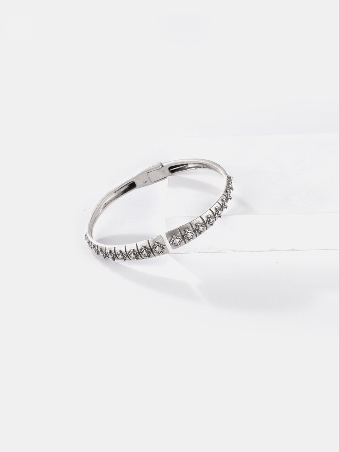 

SHAYA Women Silver-Toned Oxidized Cuff Bracelet