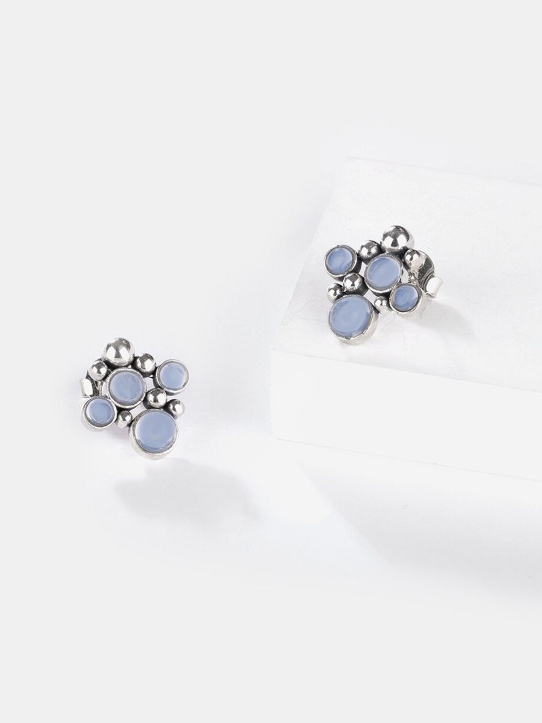 

SHAYA Silver-Plated Silver-Toned Contemporary Studs Earrings