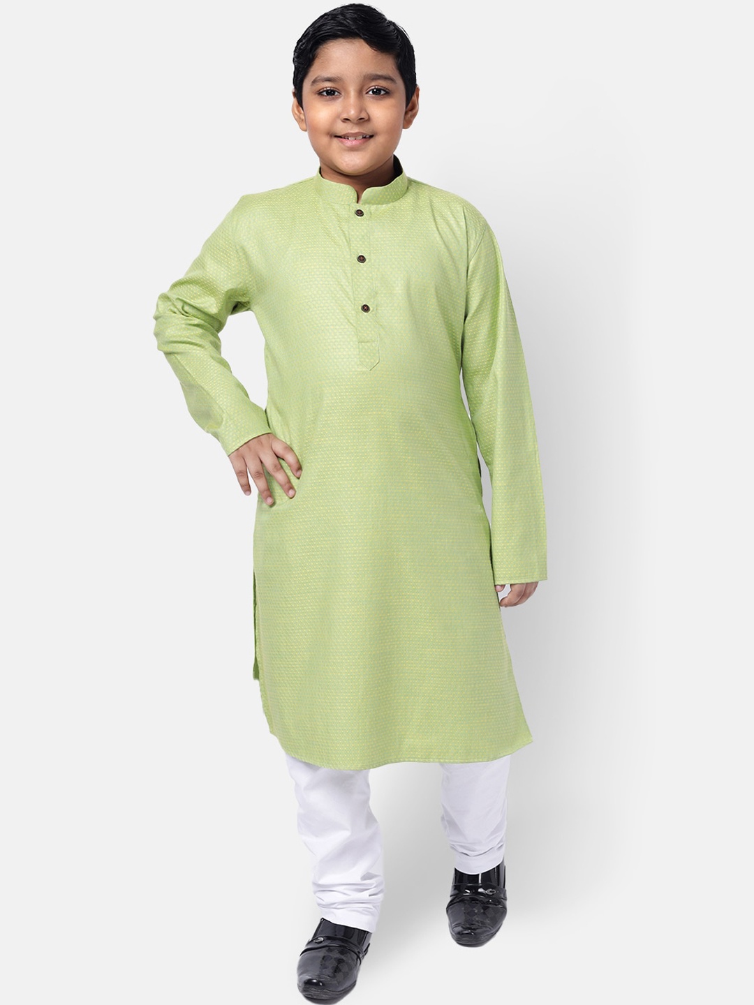 

NAMASKAR Boys Green & White Regular Pure Cotton Kurta with Pyjamas