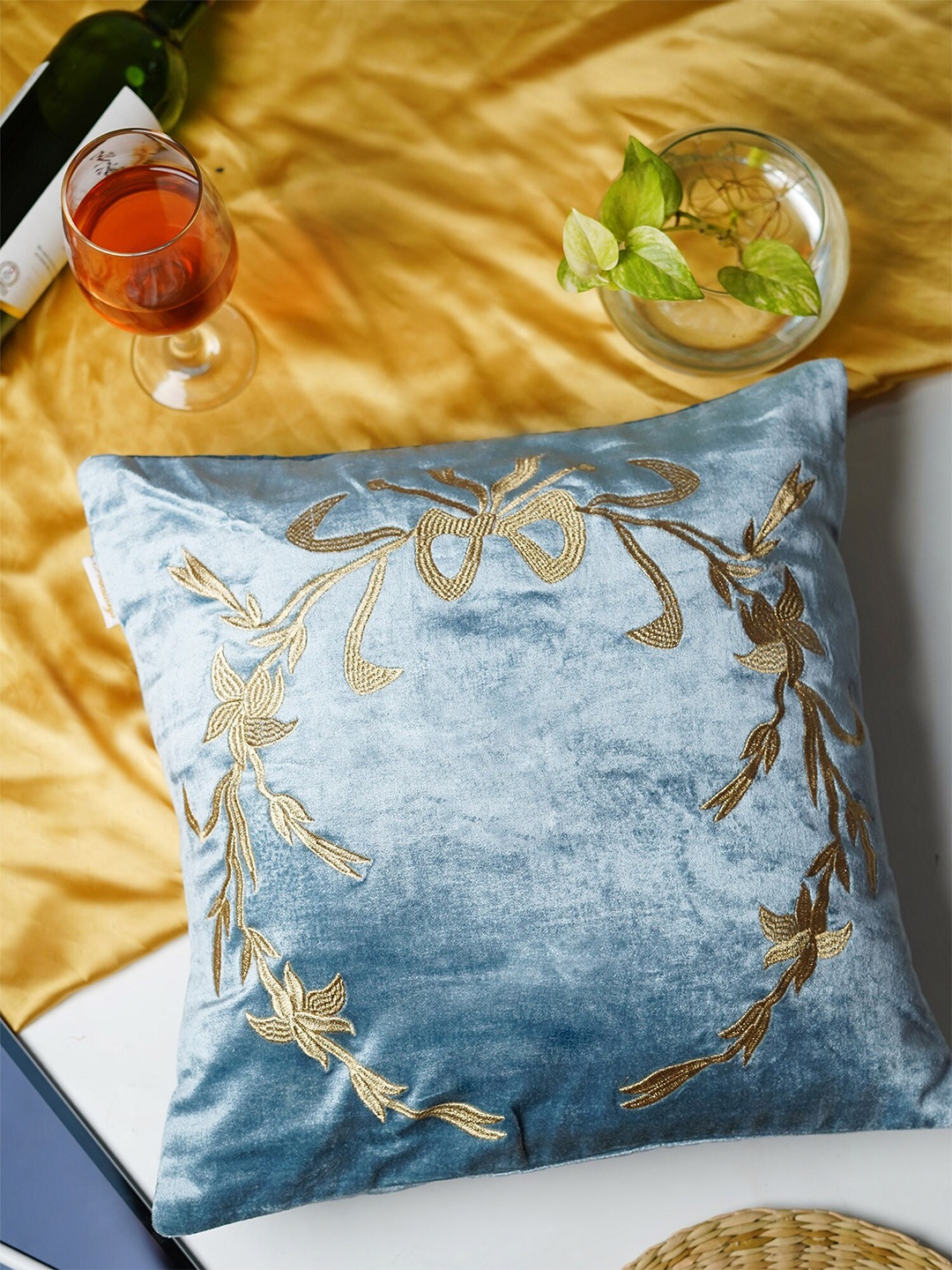 

Folkstorys Blue & Gold-Toned Embroidered Velvet Square Cushion Covers