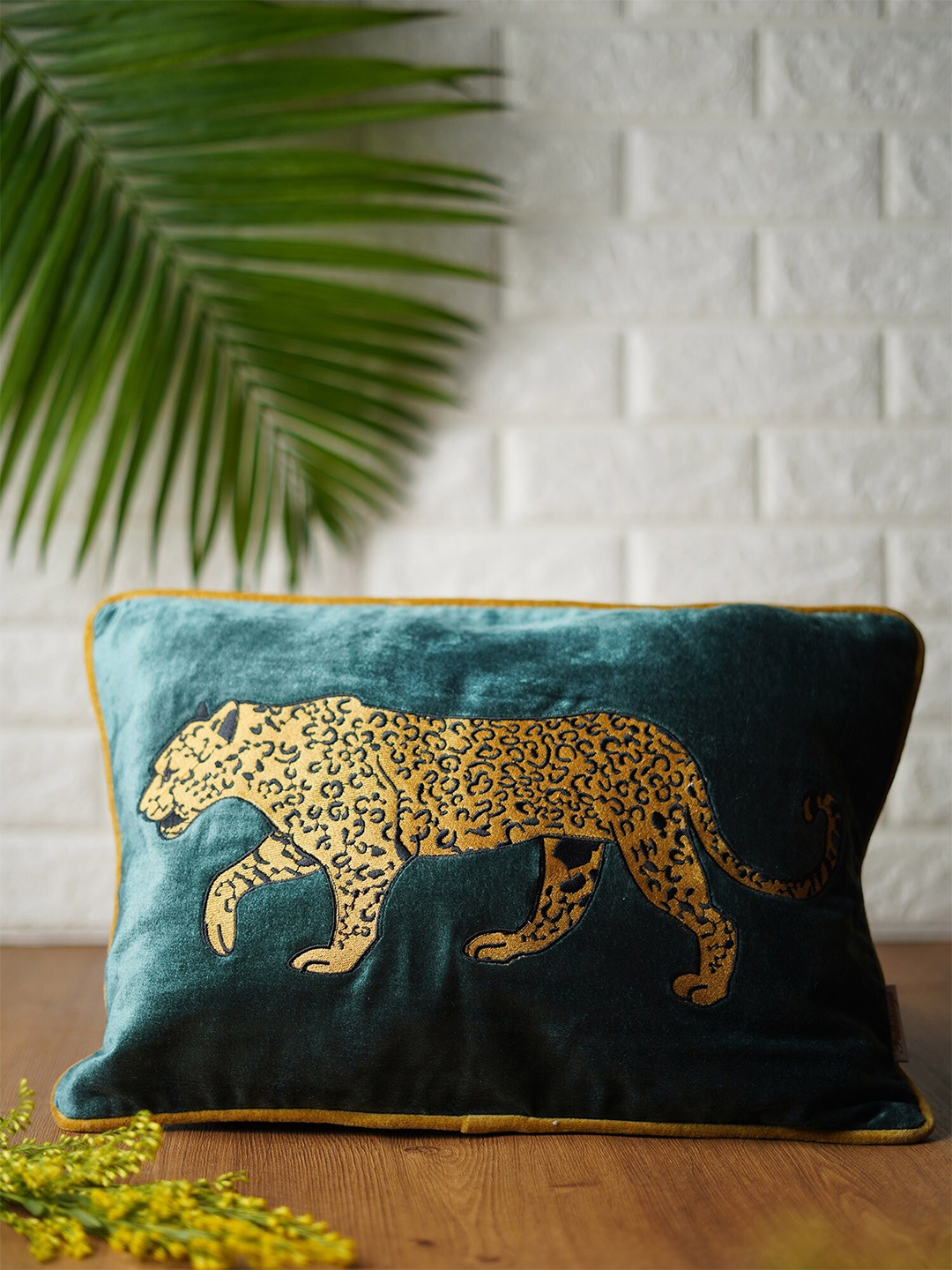 

Folkstorys Green & Gold-Toned Embroidered Velvet Rectangle Cushion Covers