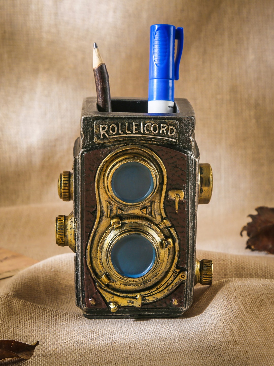 

Bigsmall Unisex Vintage Camera Pen Holder, Brown