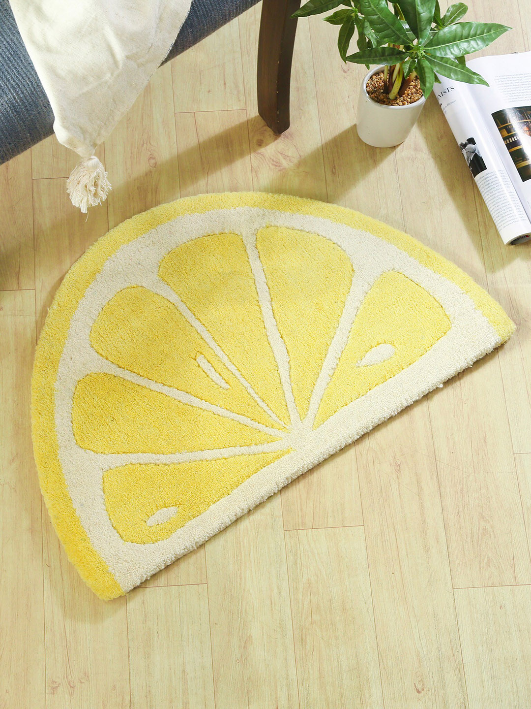 

Bigsmall Yellow & White Lemon Bath Rug