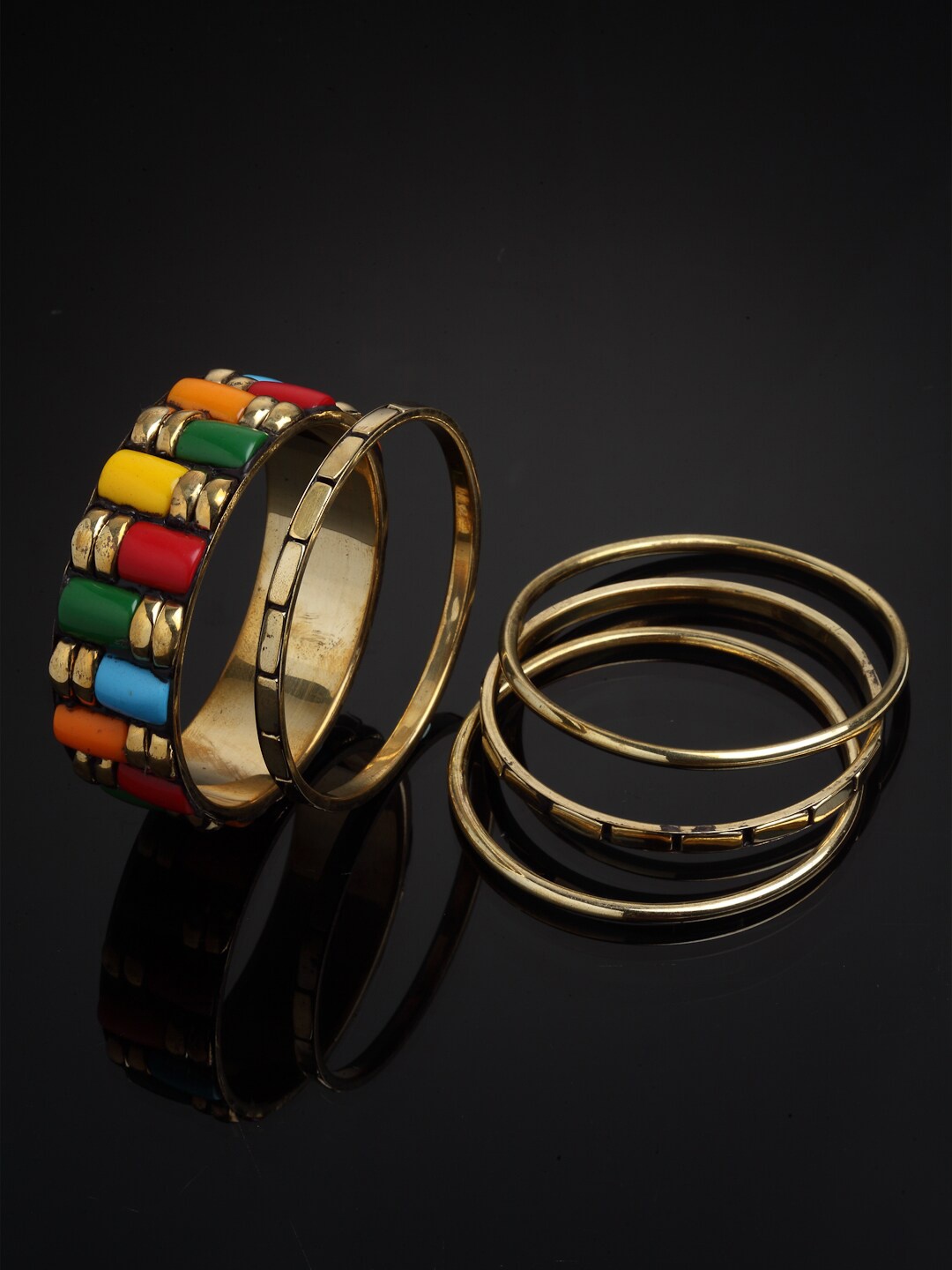 

VOGUE PANASH Set Of 5 Gold-Toned Red & Green Beaded Handcrafted Bangle