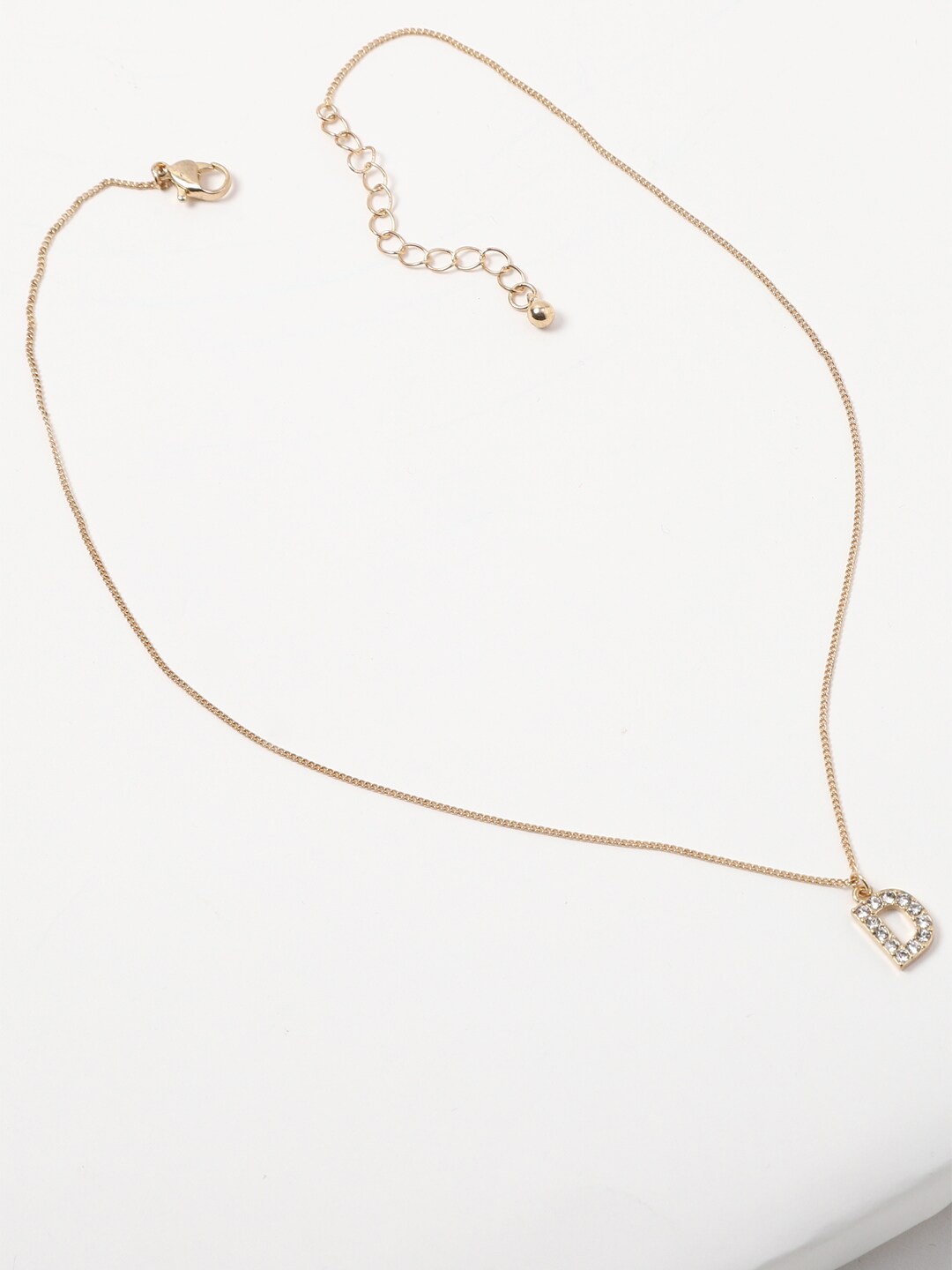 

FOREVER 21 Woman Gold-Toned Letter Pendant Necklace