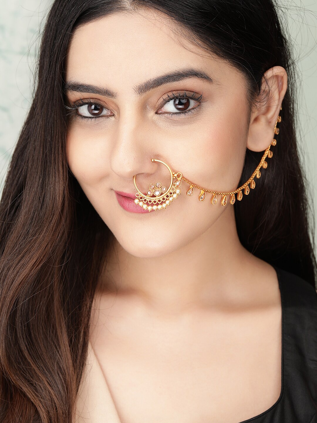 

Rubans Gold-Plated White Stone Studded & Beaded Handcrafted Maang Tikka