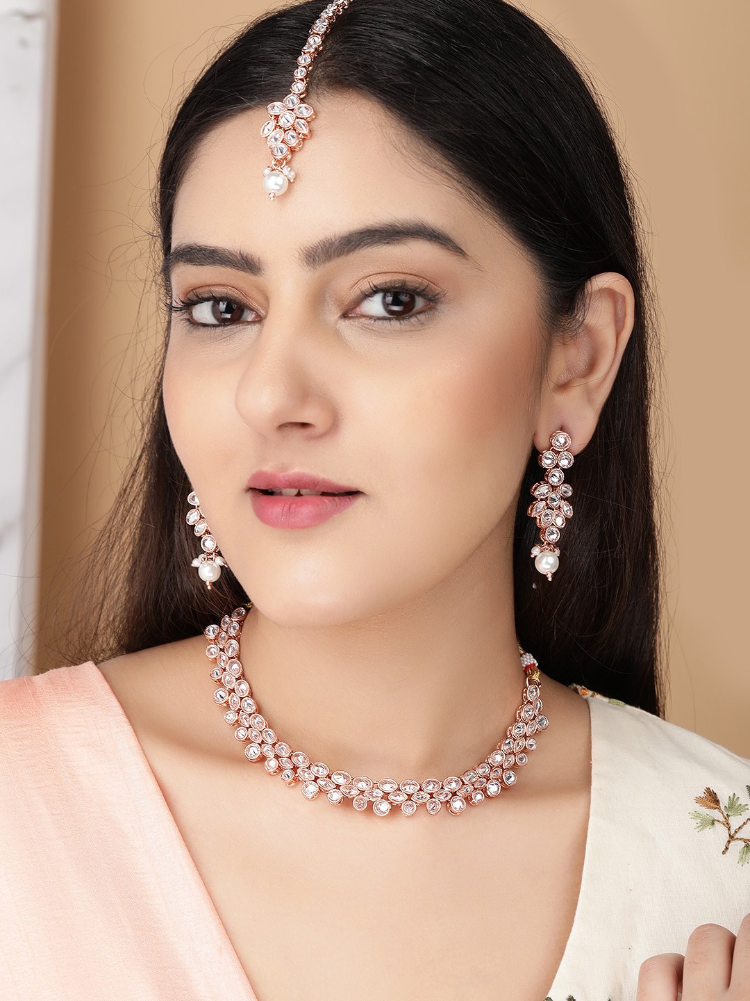 

Rubans Woman Rose Gold Plated Silver Studded Necklace Set