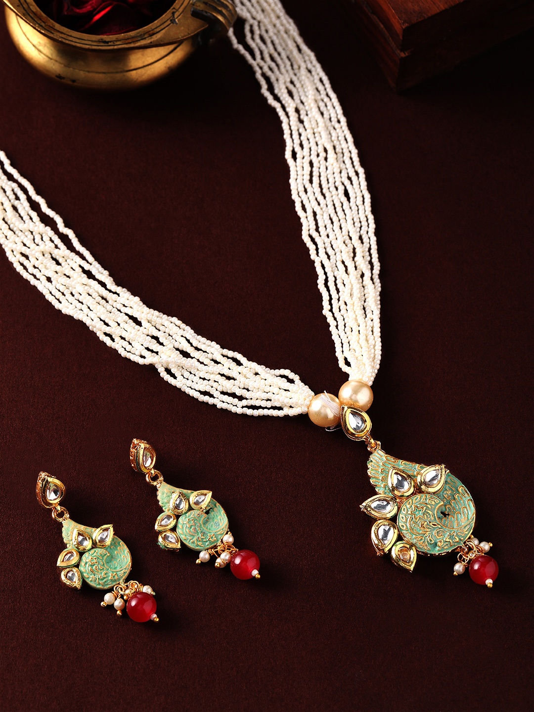 

Rubans Women Gold Plated White & Red Kundan Necklace Set