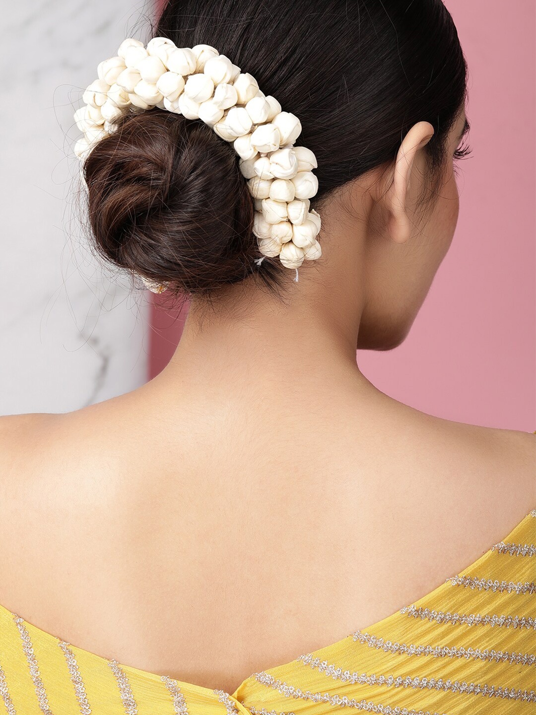 

Rubans Women White Embellished Faux Flower Hair Accessory Set