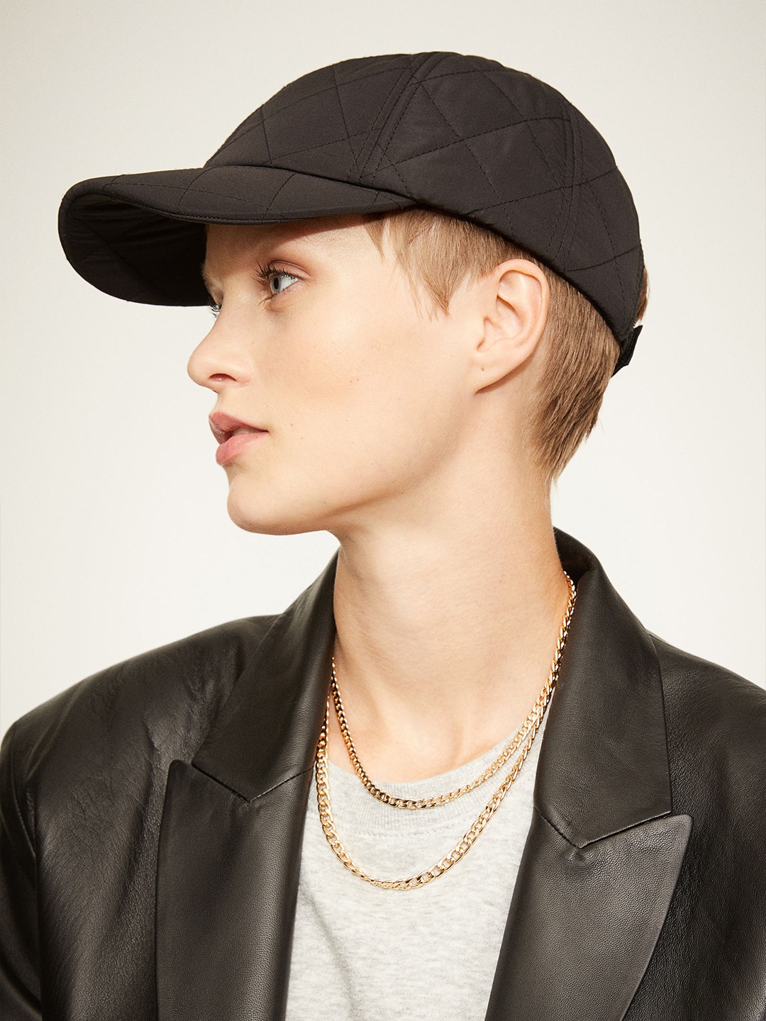 

H&M Women Black Solid Quilted Cap