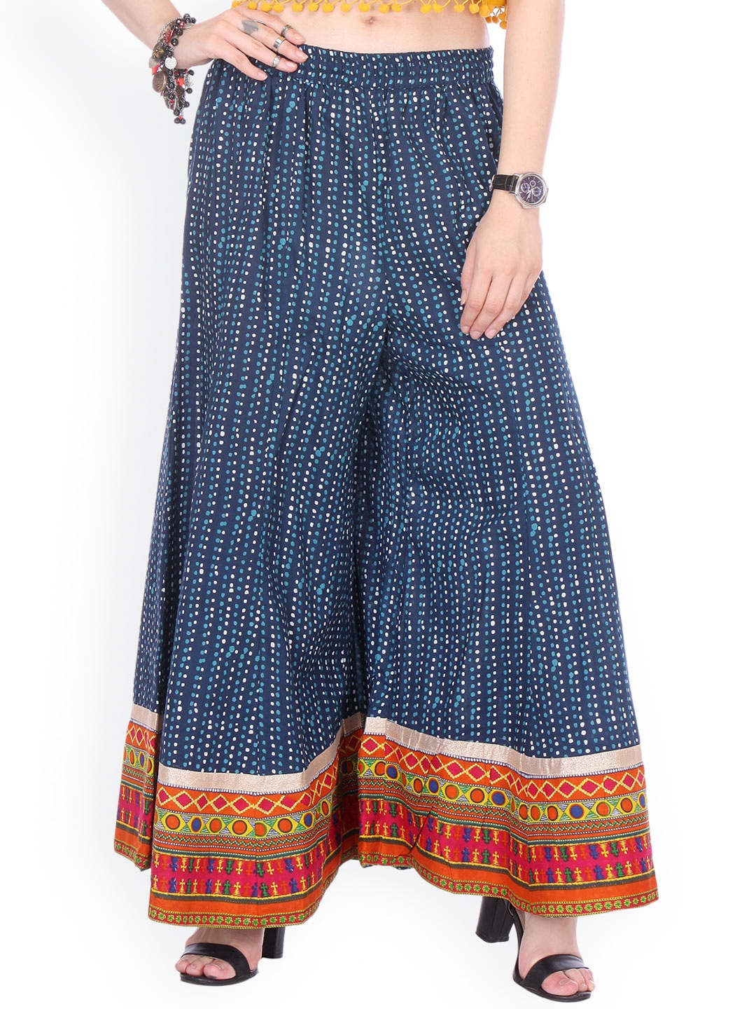 

Varanga Women Navy Printed Regular Fit Palazzos, Navy blue