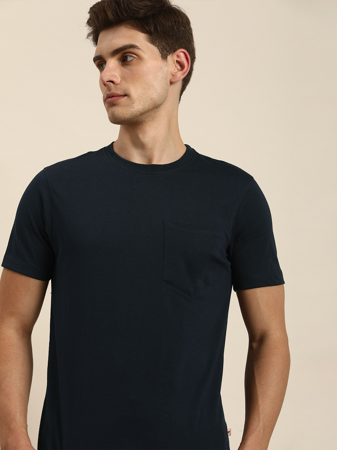 

Invictus Indoor Men Navy Blue T-shirt