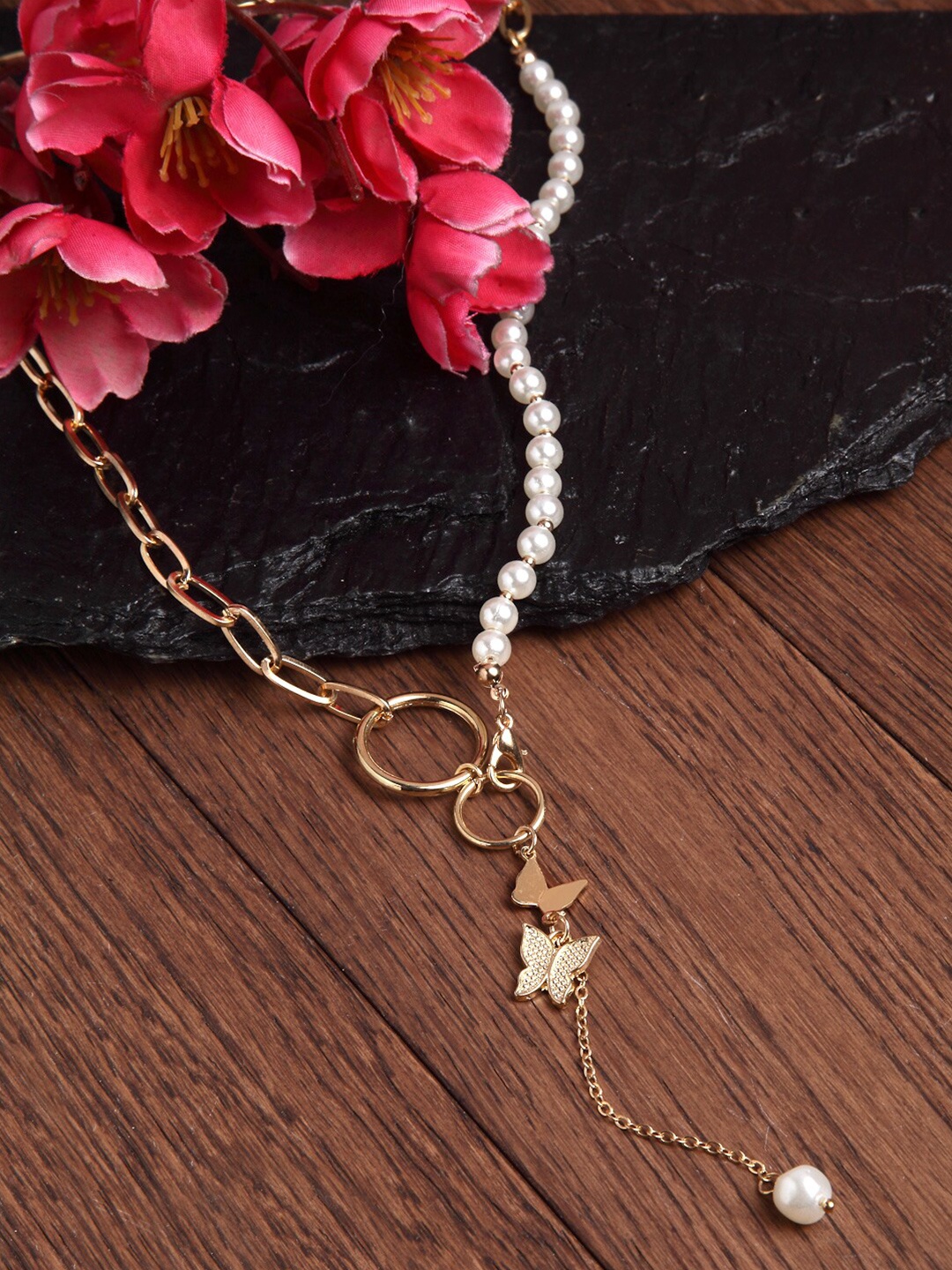 

Ferosh Women Gold-Toned & Cream-Coloured Alloy Gold-Plated Open Necklace