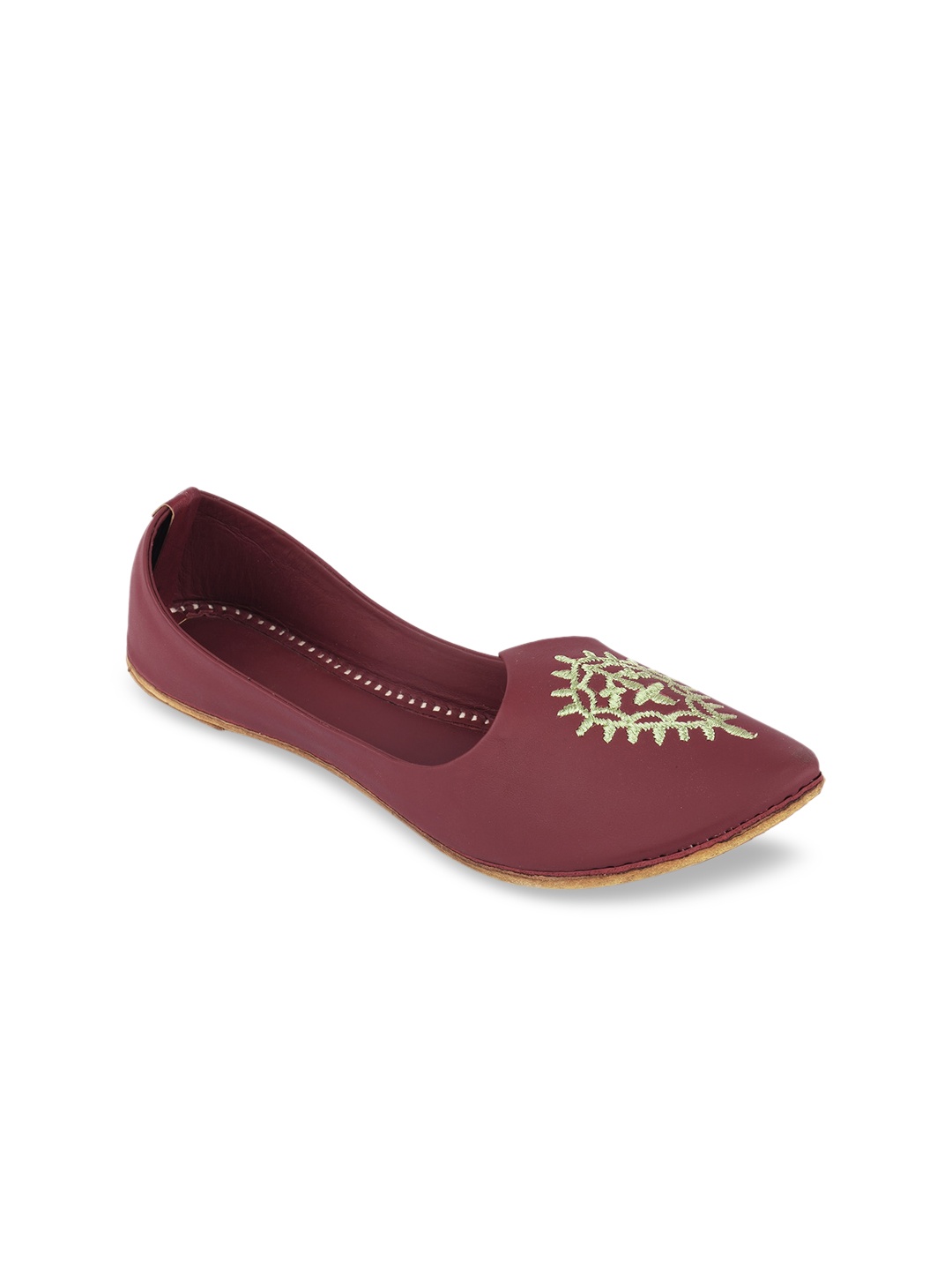 

DESI COLOUR Women Maroon Embroidered Leather Ethnic Mojaris