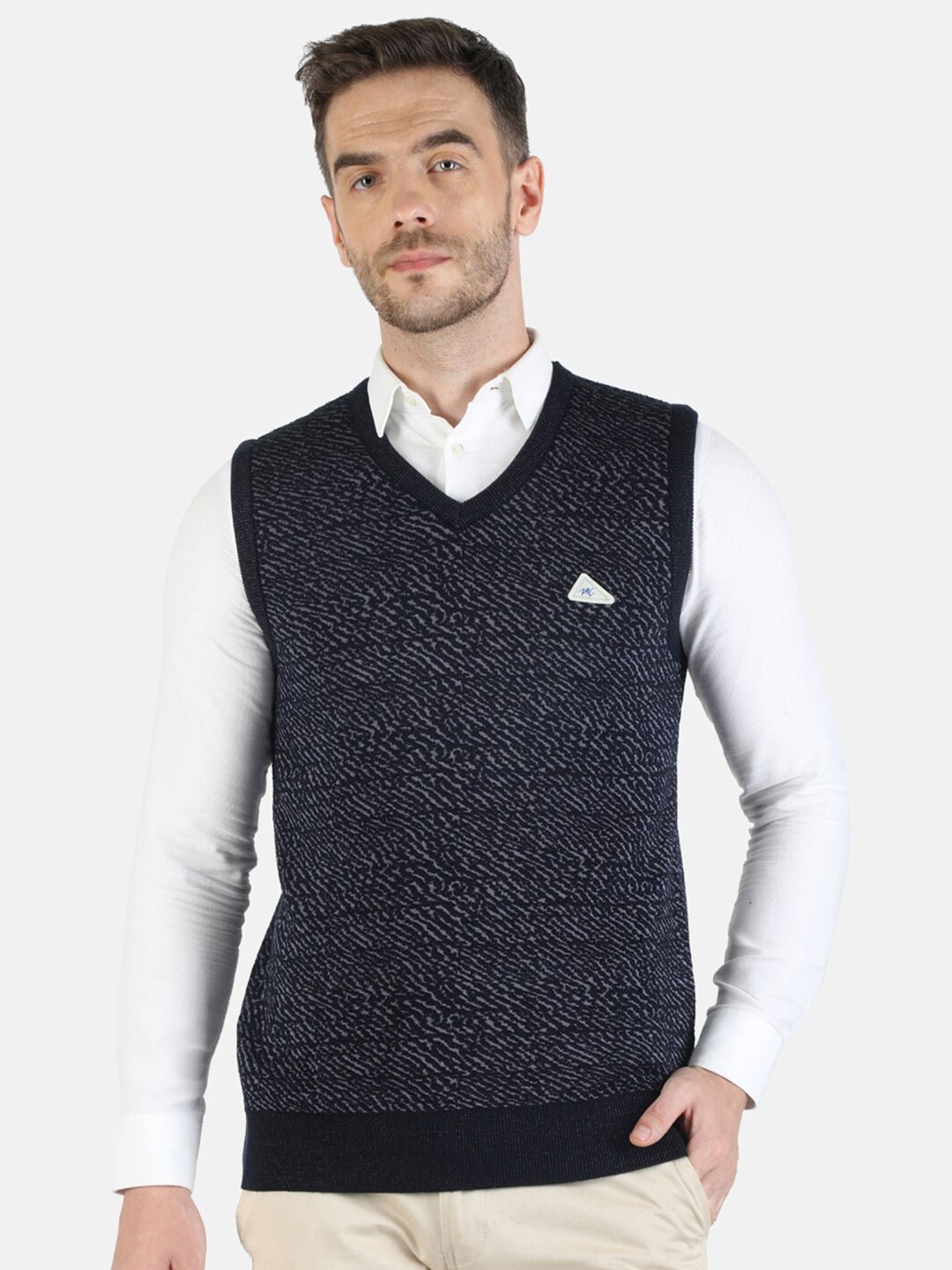 

Monte Carlo Men Navy Blue & Grey Animal Printed Sweater Vest