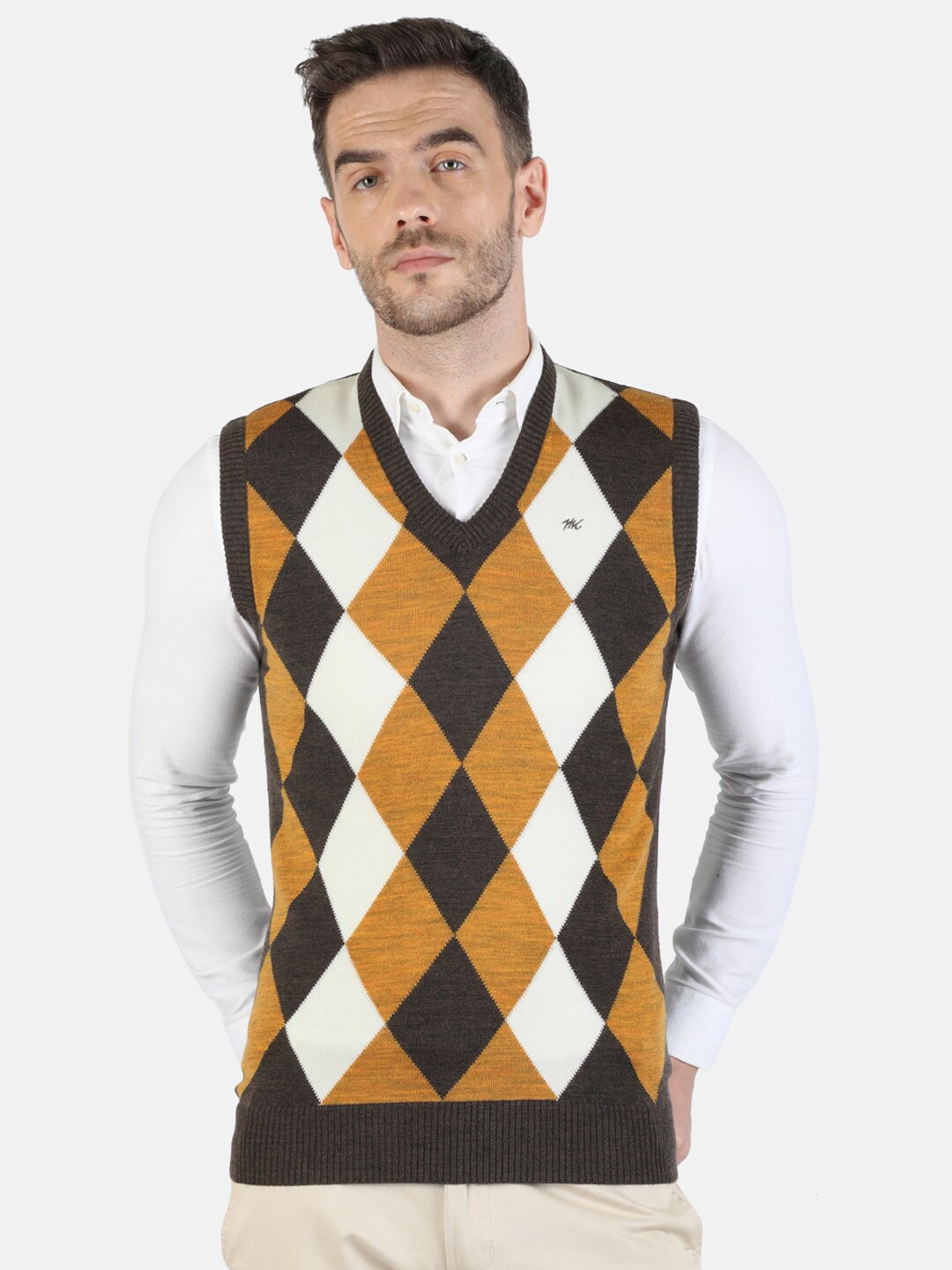 

Monte Carlo Men Black & Mustard Argyle Sweater Vest