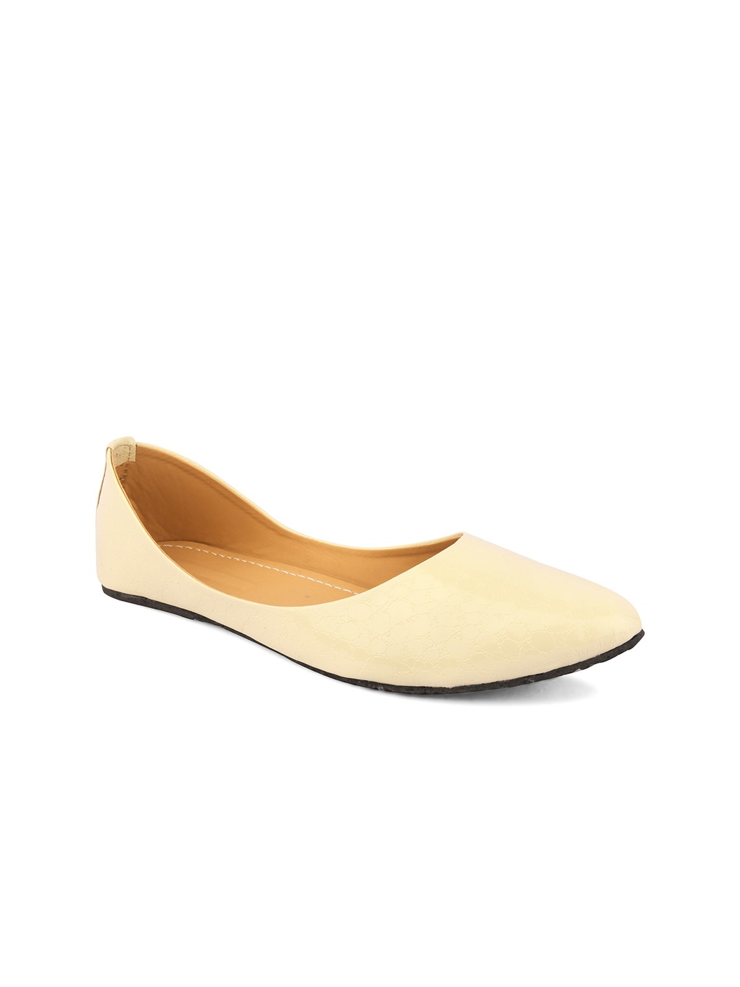 

DESI COLOUR Women Off White Textured Ballerinas