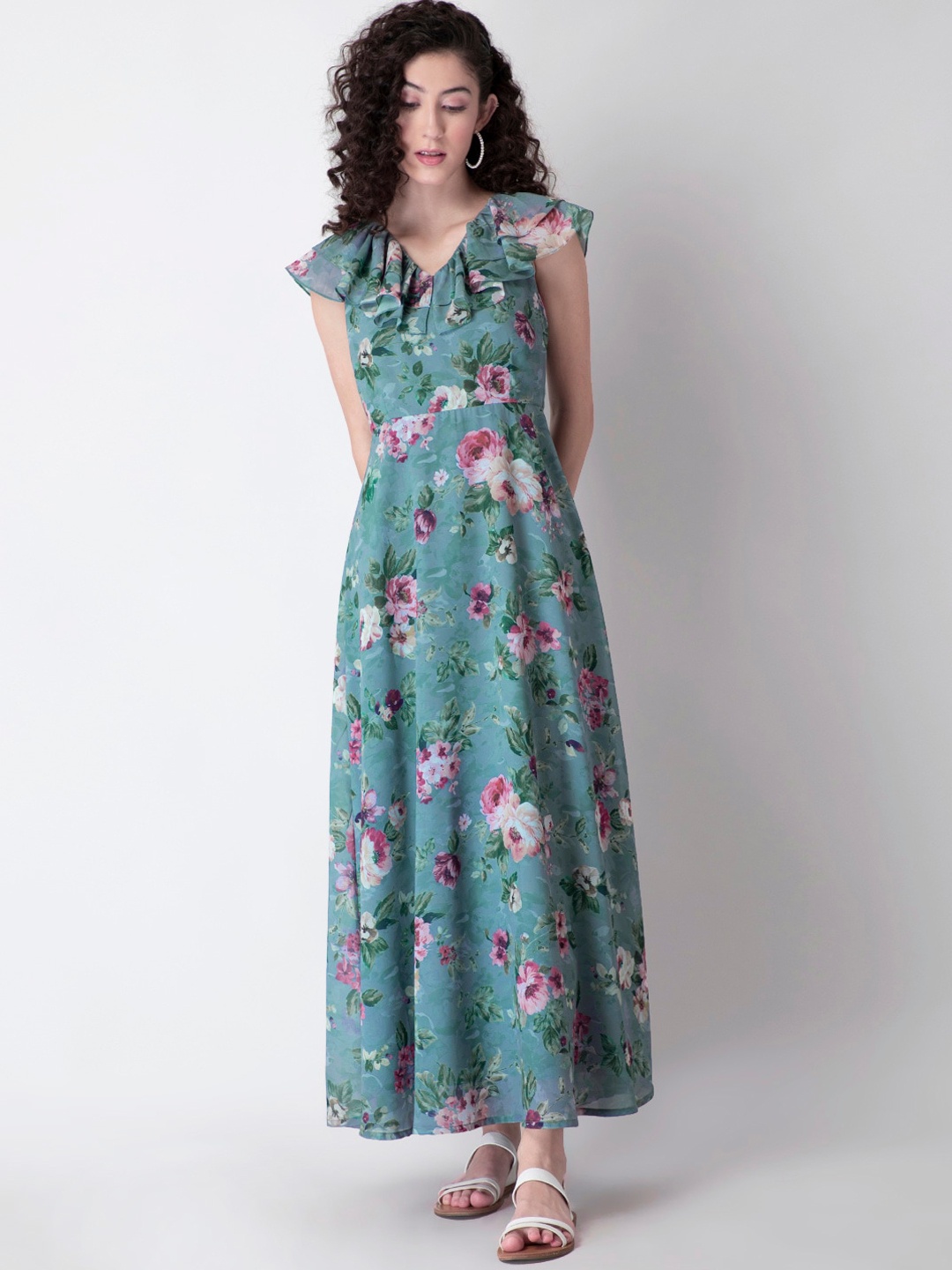 

FabAlley Grey & Pink Floral Printed Georgette Cape Sleeves Belted Maxi Dress