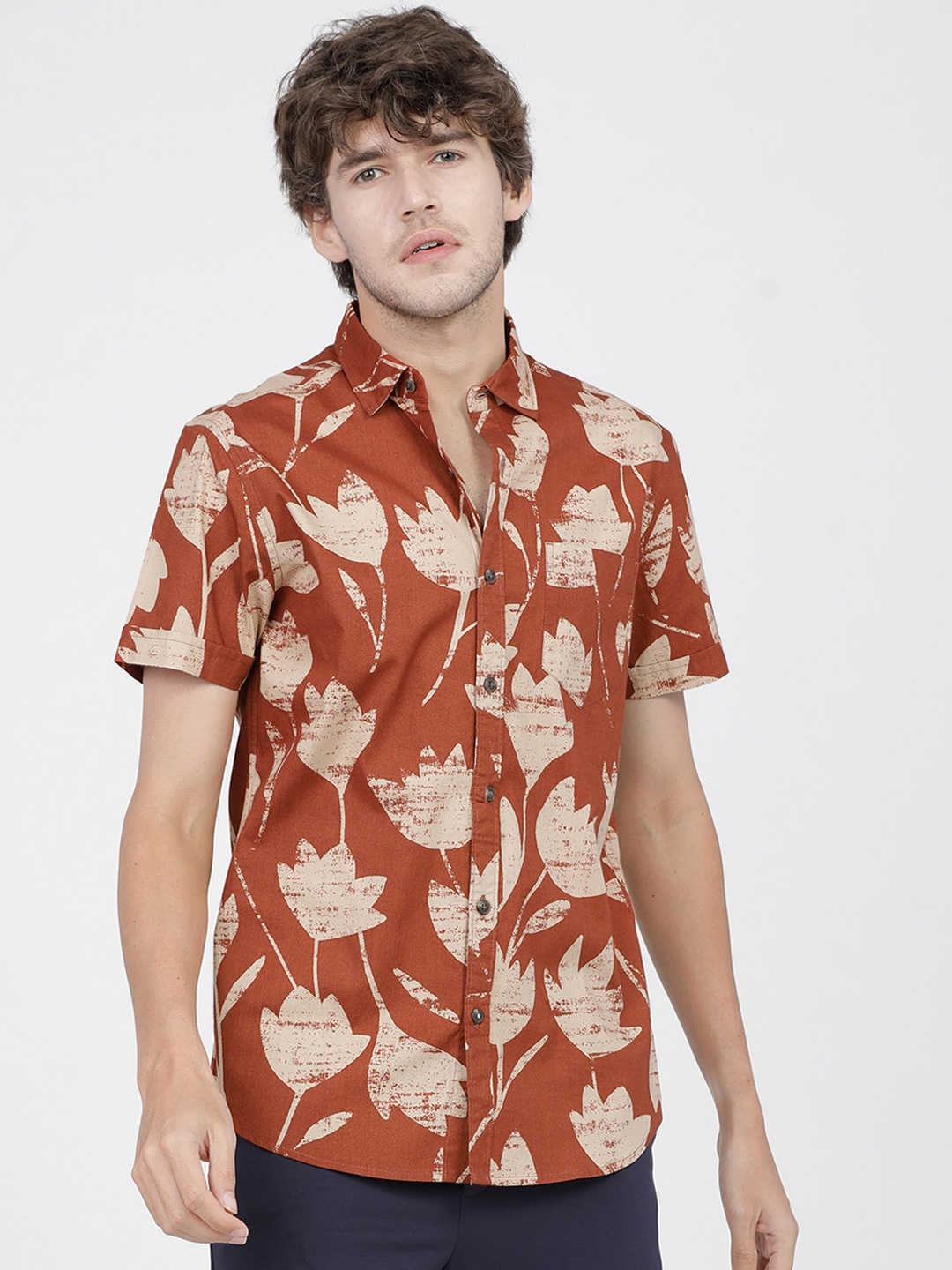 

HIGHLANDER Men Rust Slim Fit Floral Opaque Printed Casual Shirt