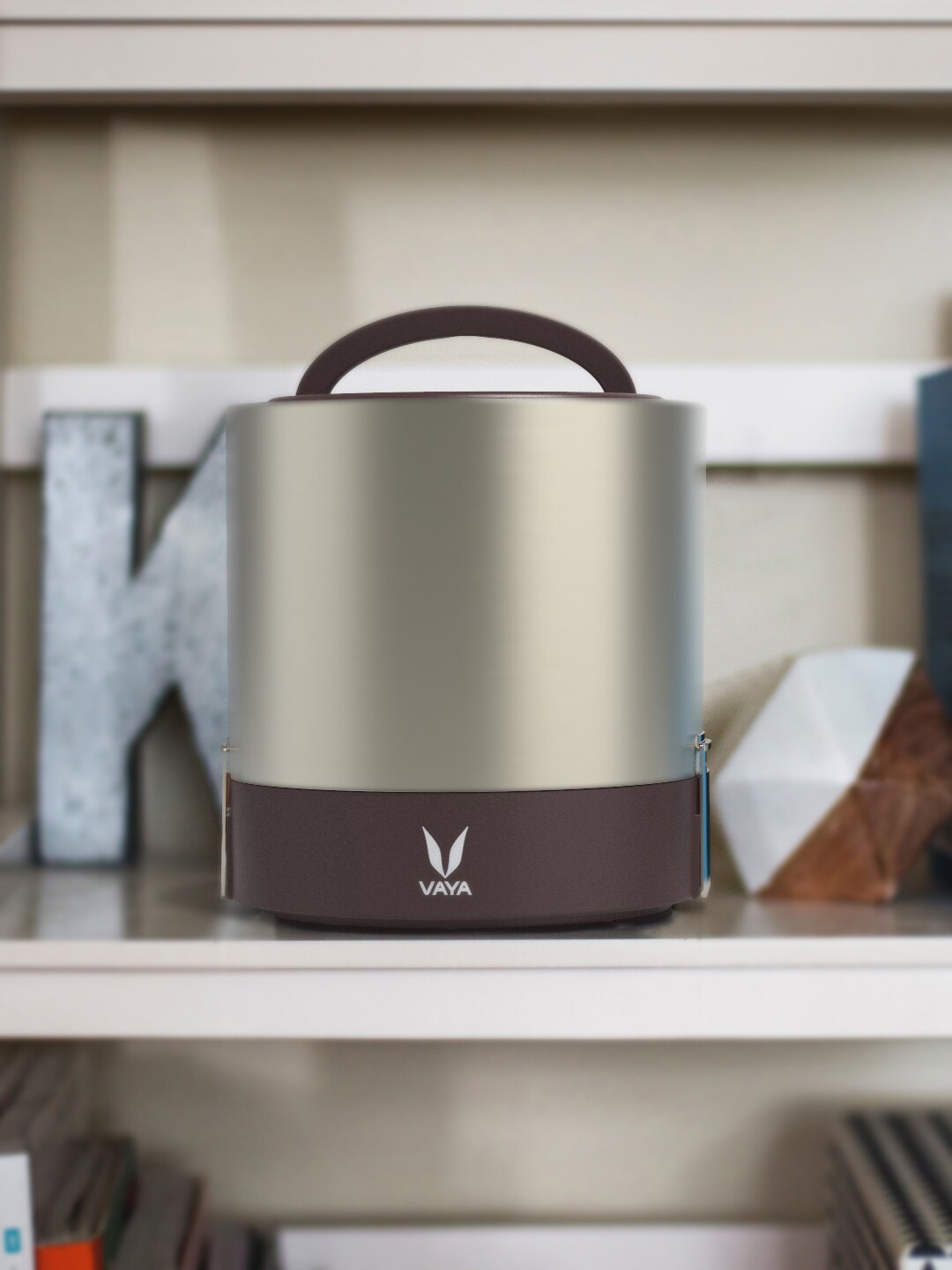 

Vaya Metallic & Brown Solid Lunch Box