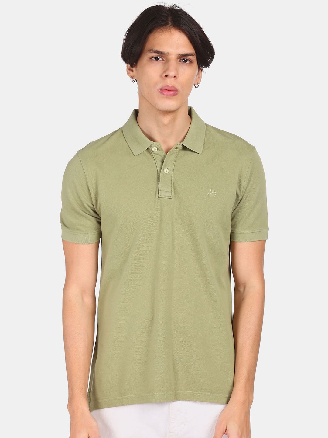 

Aeropostale Men Green Polo Collar T-shirt
