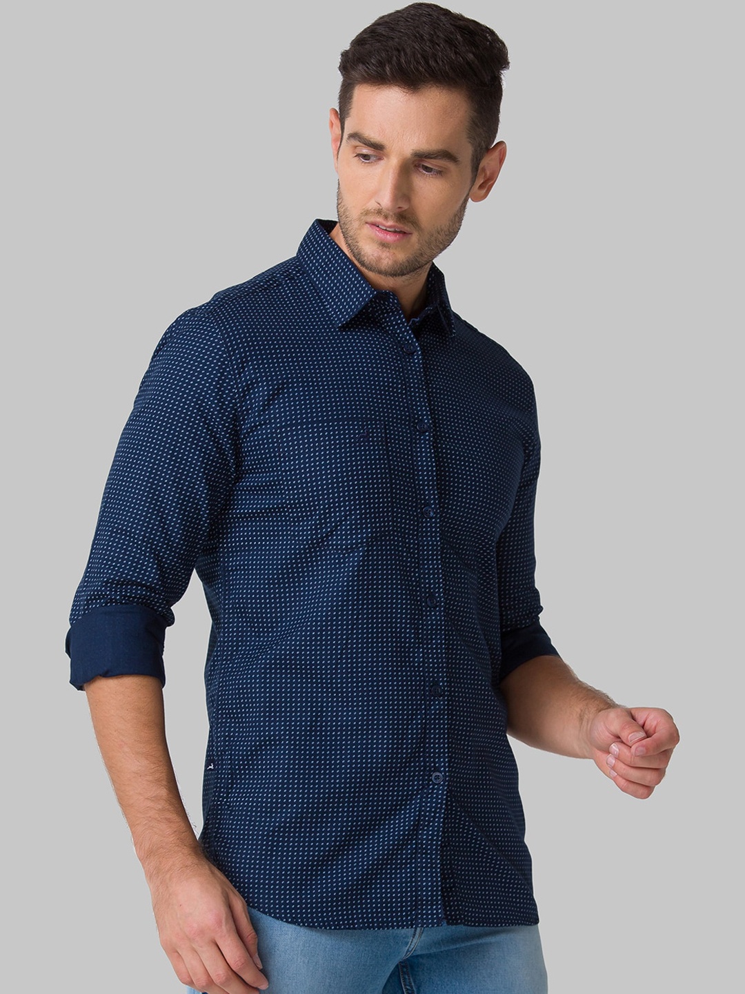 

Parx Men Blue Slim Fit Opaque Printed Casual Shirt