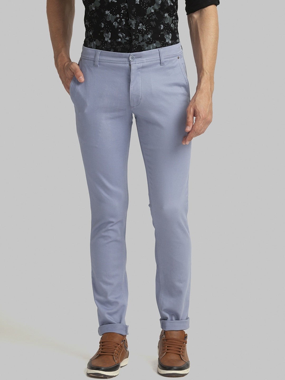 

Parx Men Blue Solid Tapered Fit Trousers