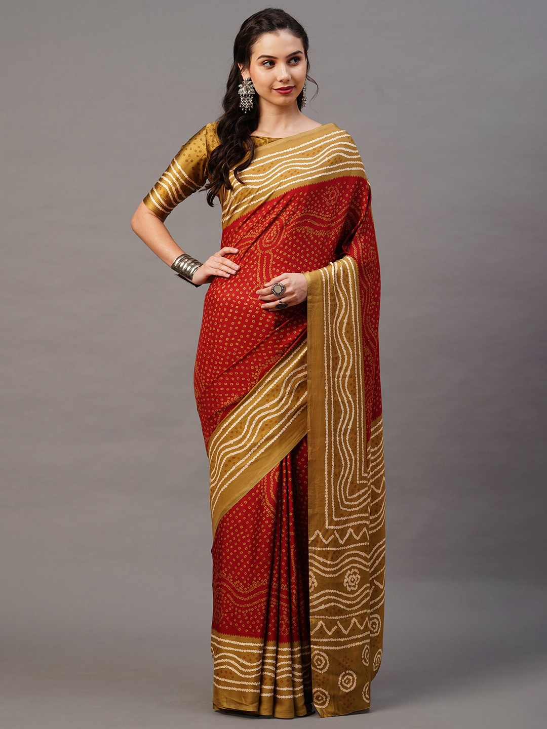 

Mitera Rust & White Bandhani Printed Saree