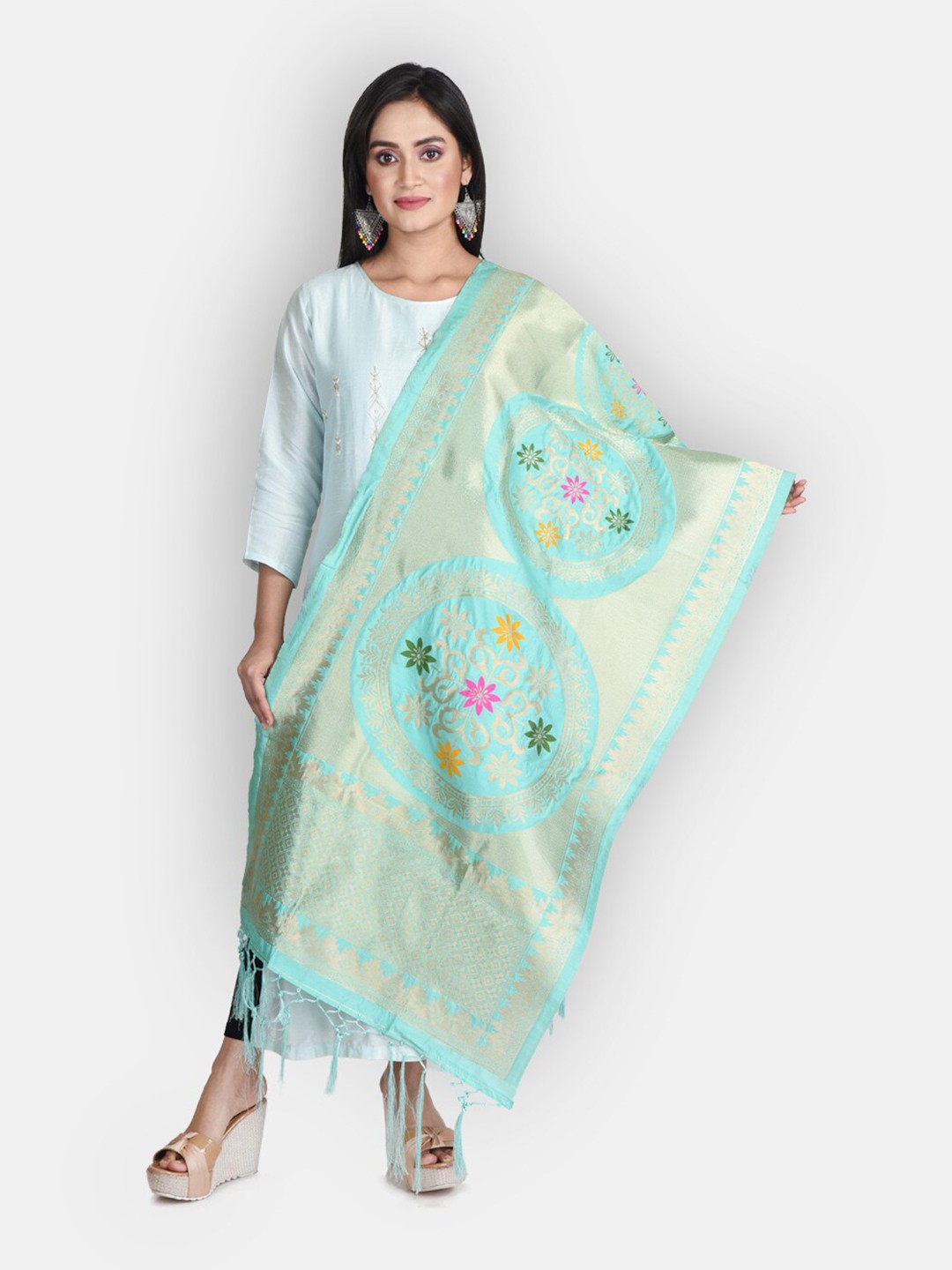 

Sanwara Green Ethnic Motifs Woven Design Pure Silk Dupatta with Zari